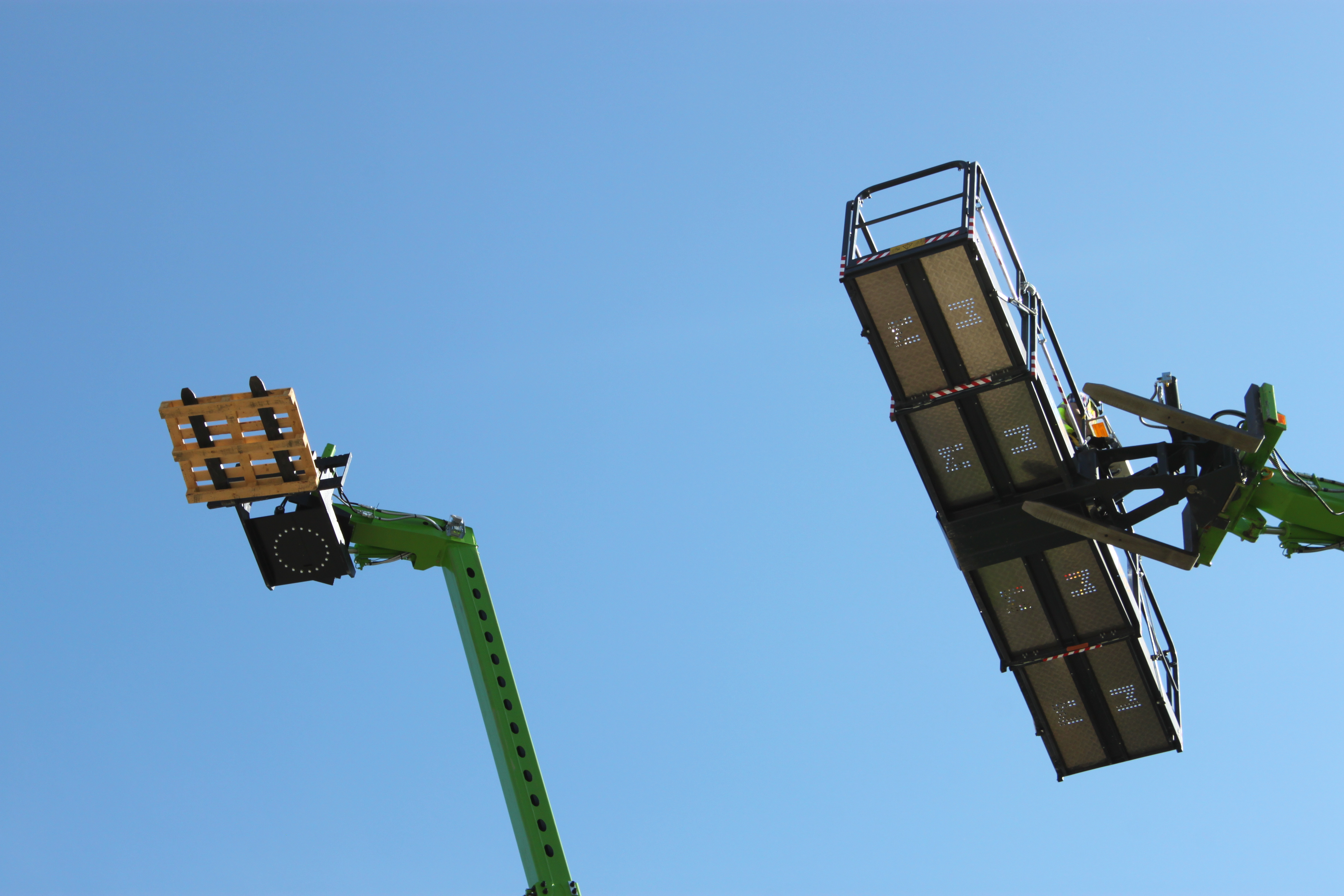 Hydraulic Swivel Base