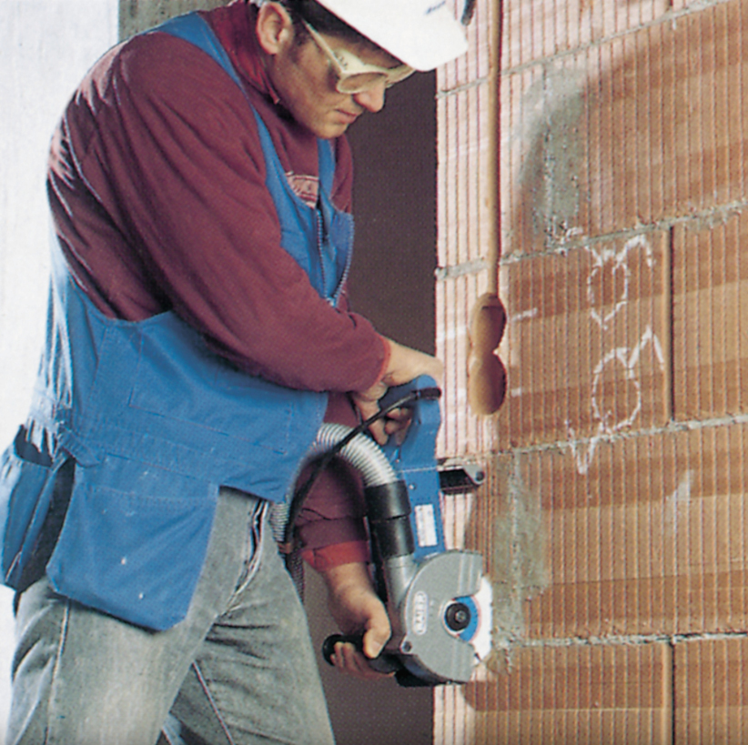 Electric Wall Chaser MAKITA SG150