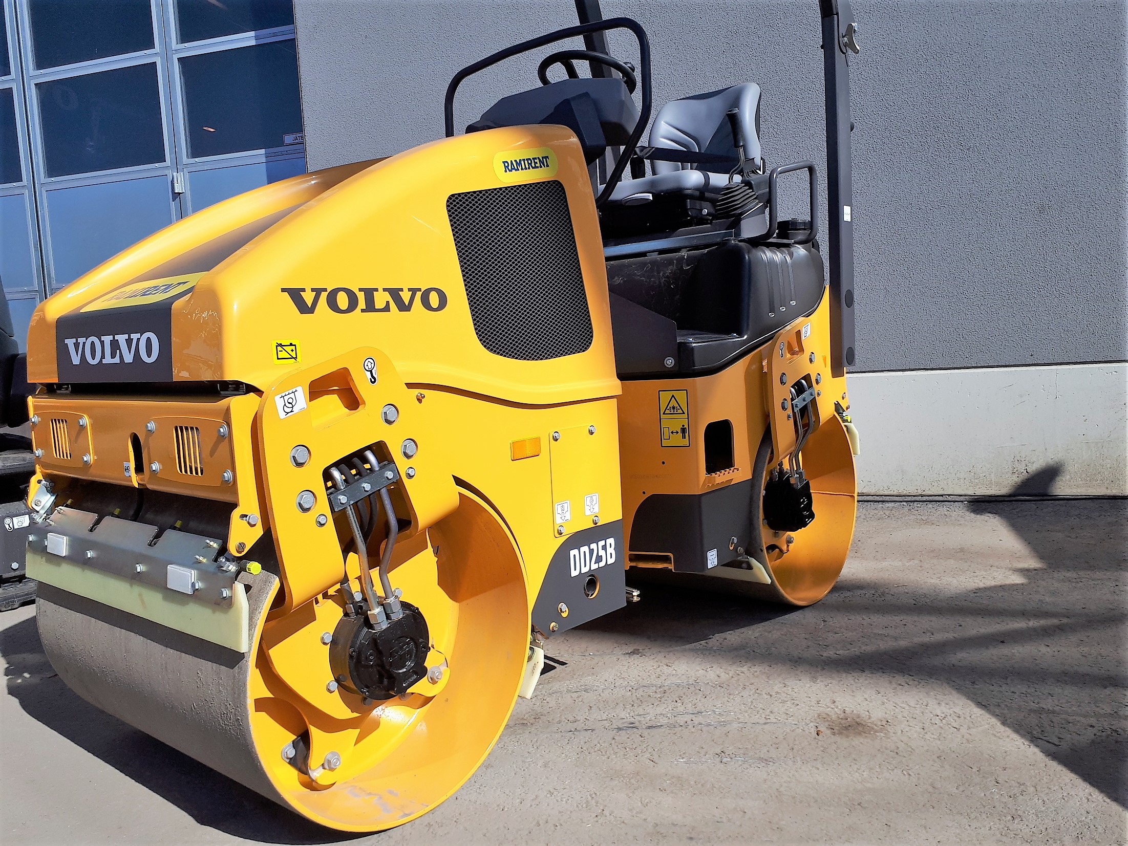 Tandem Roller 2,5 ton VOLVO DD25