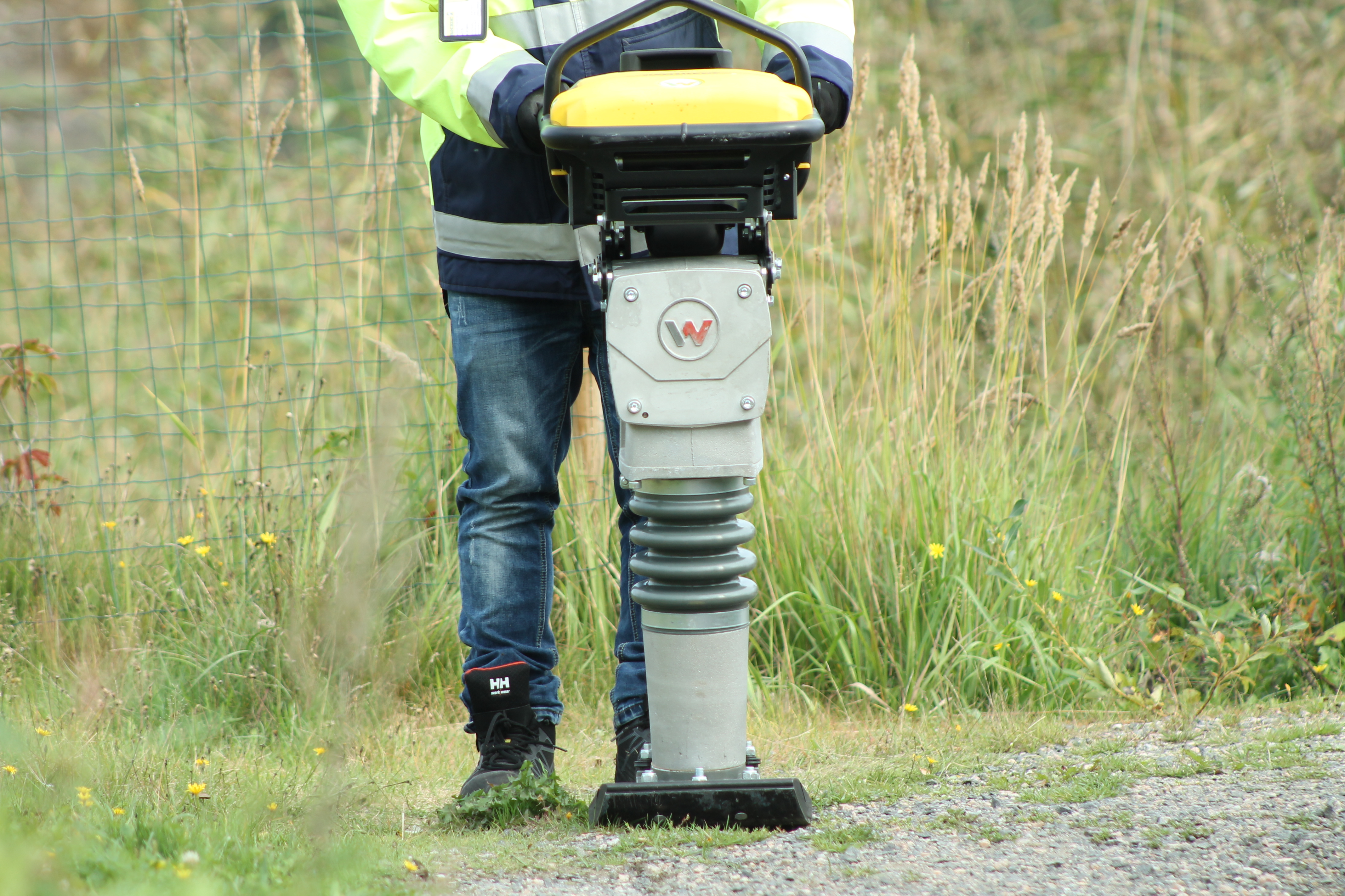 Akkukäyttöinen maantiivistin 71 kg WACKER NEUSON AS50E