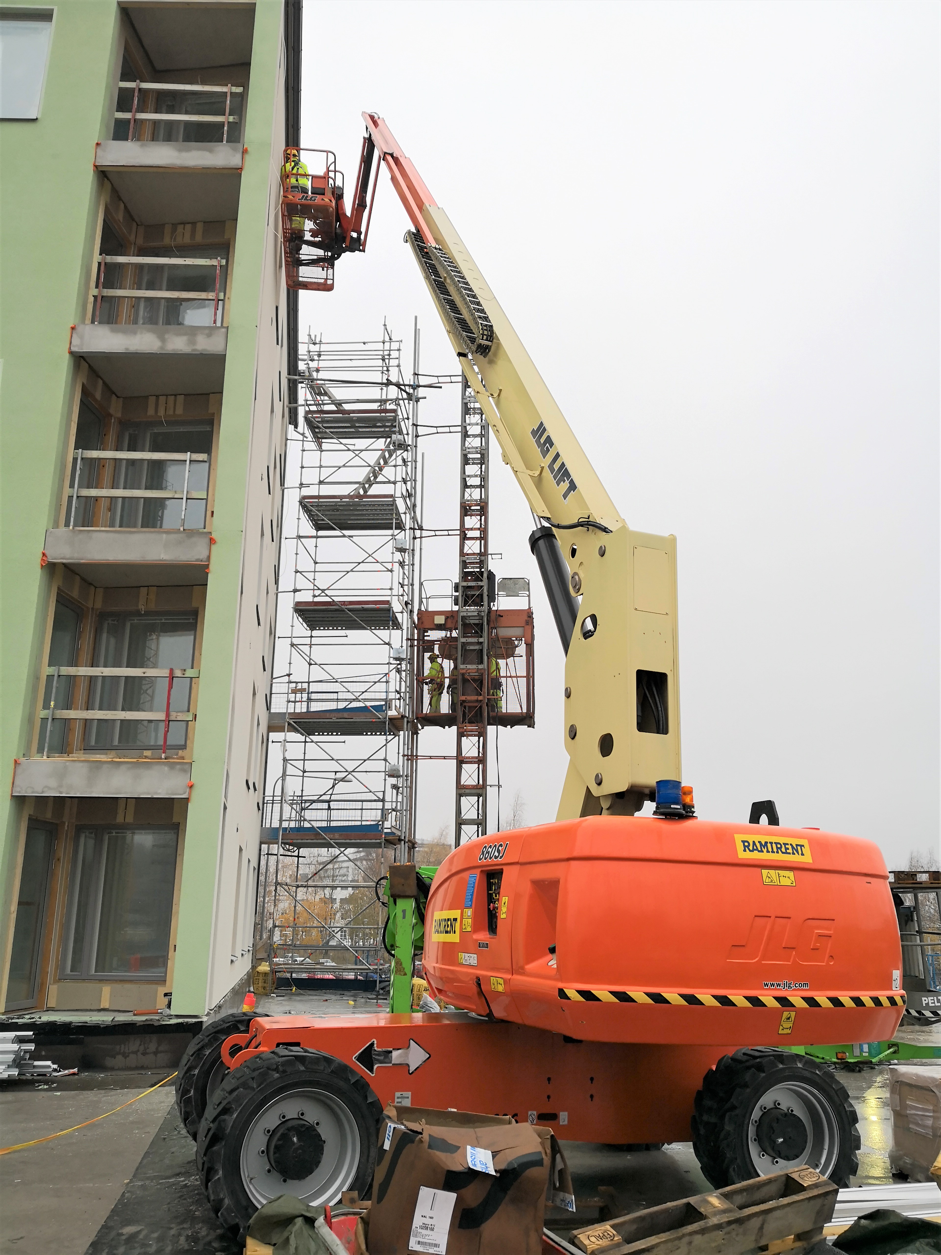 Diesel Powered Telescopic Boom Lift 26,2 m JLG 860SJ