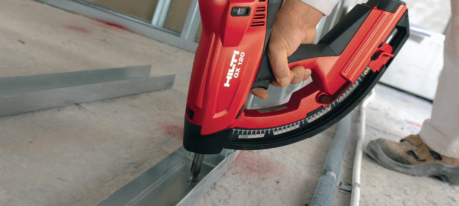 Kaasukäyttöinen runkonaulain, betoni HILTI GX120