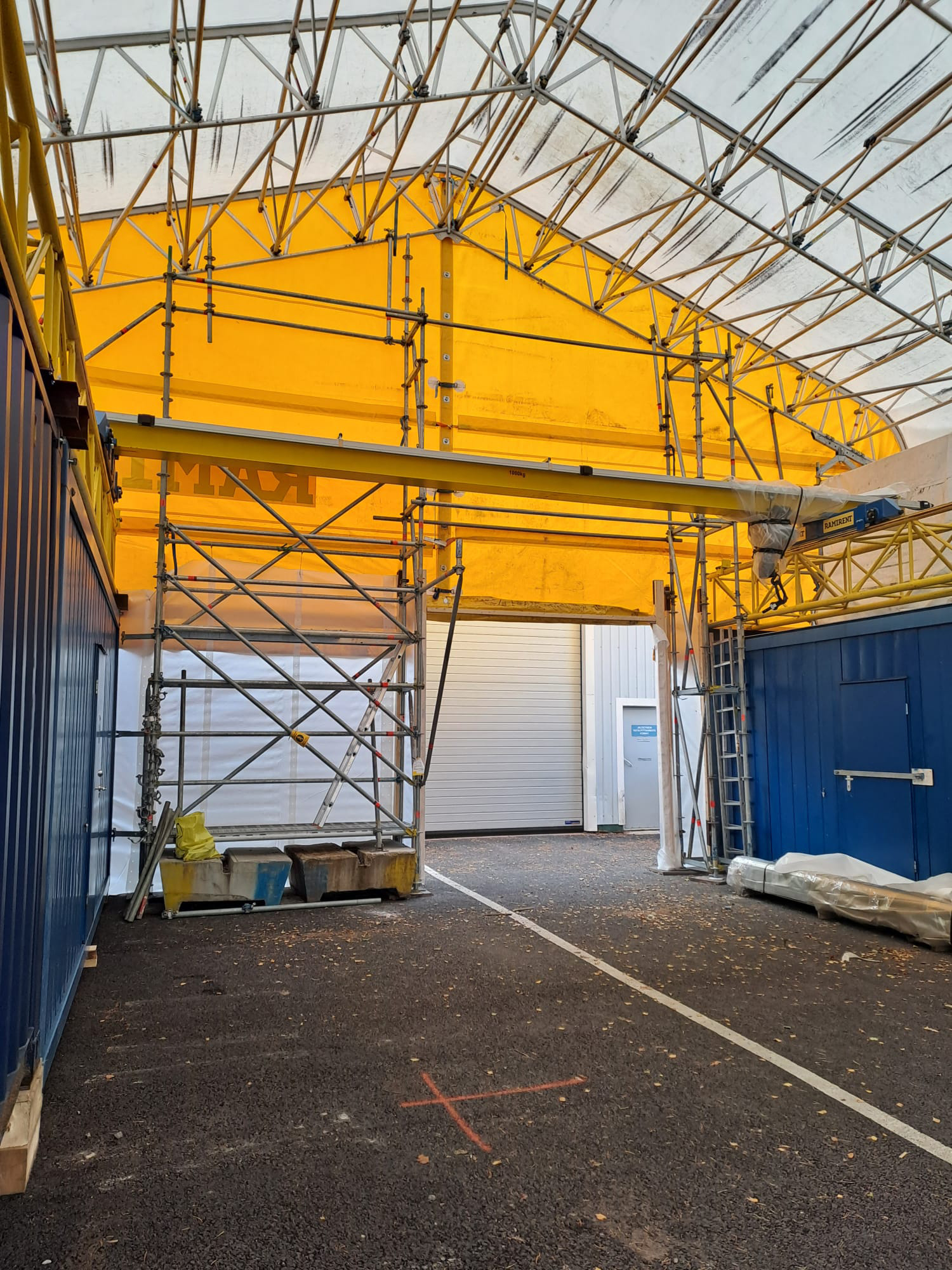 Work, material and storage shelters 5–10 m