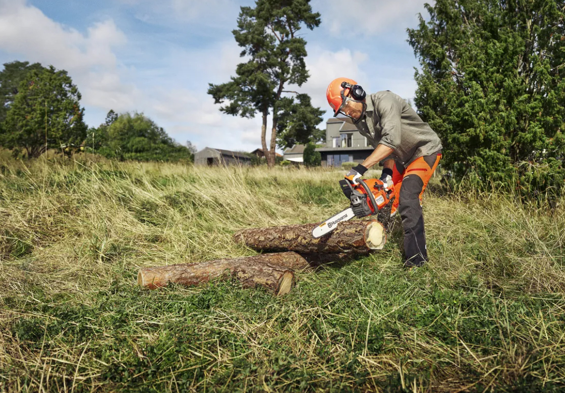 Moottorisaha, bensiini HUSQVARNA 545