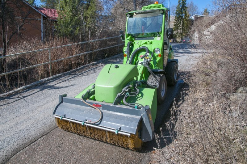 Kauhaharja, hydraulinen, Avant kuormaajaan