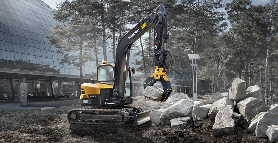 Dieselkäyttöinen tela-alustainen kaivinkone 9 t VOLVO ECR88D