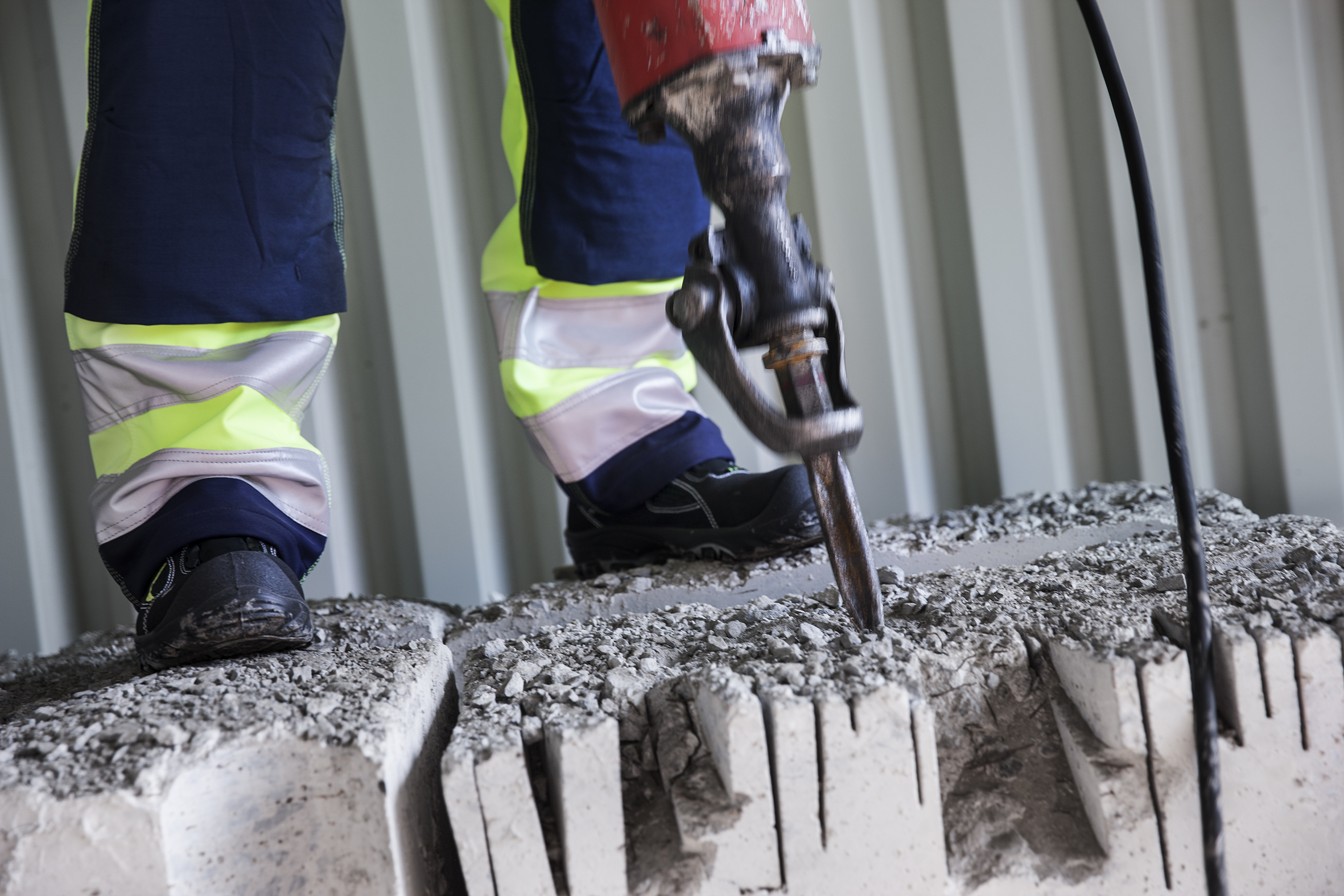 Demolition Hammer 27,1 kg 7 68 J HILTI TE3000AVR