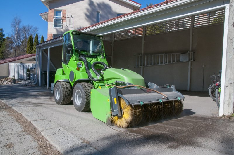 Kauhaharja, hydraulinen, Avant kuormaajaan