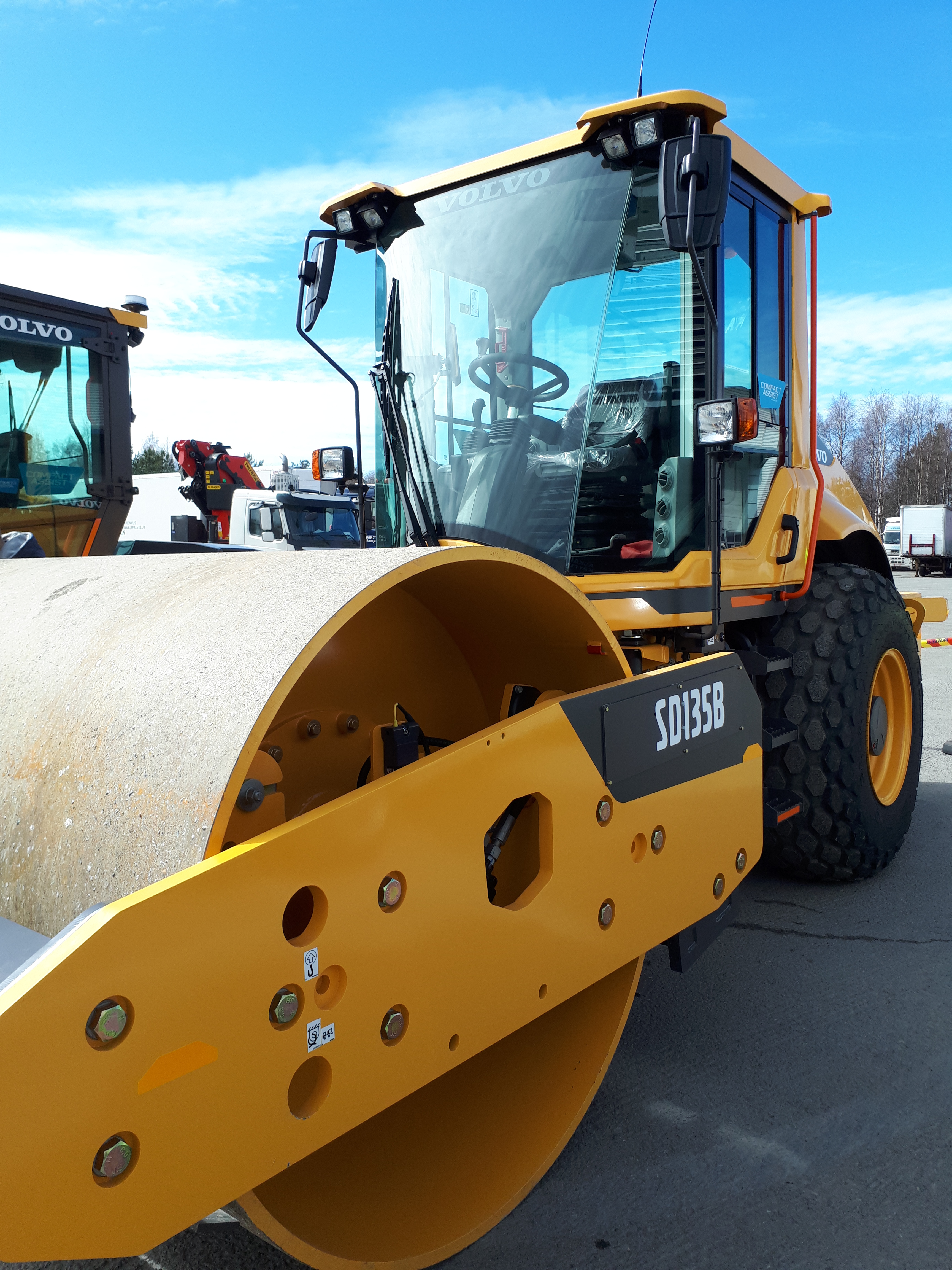 Single Drum Roller 12 ton VOLVO SD135B