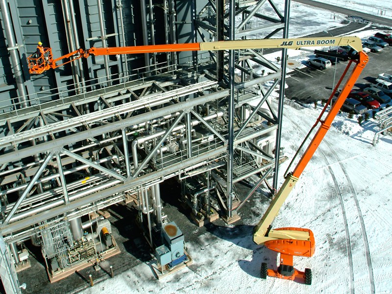 Vikbomslift plattformshöjd 38,3m JLG 1250AJP