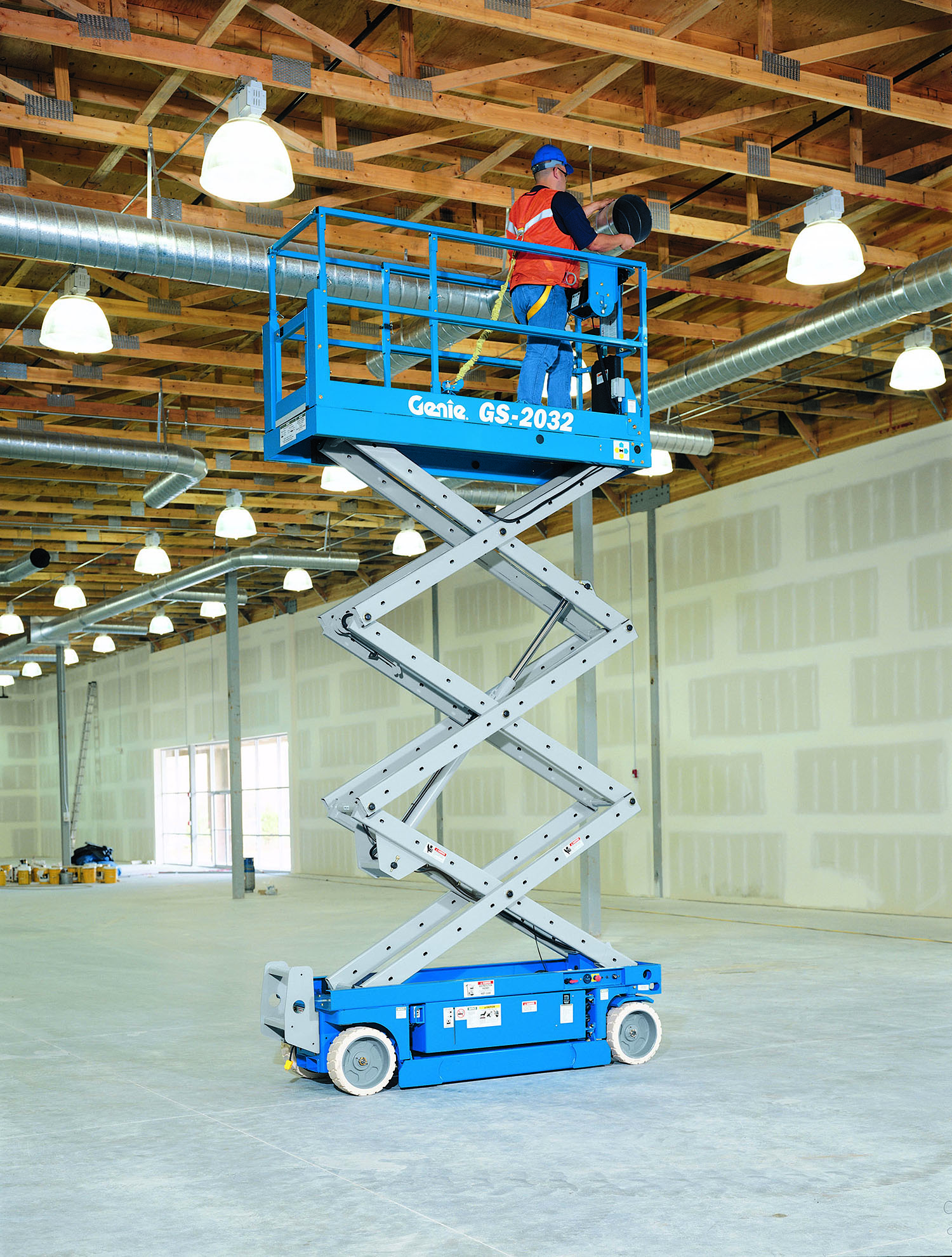 Scissor Lift electric, platform height 6.1 m GENIE GS2032
