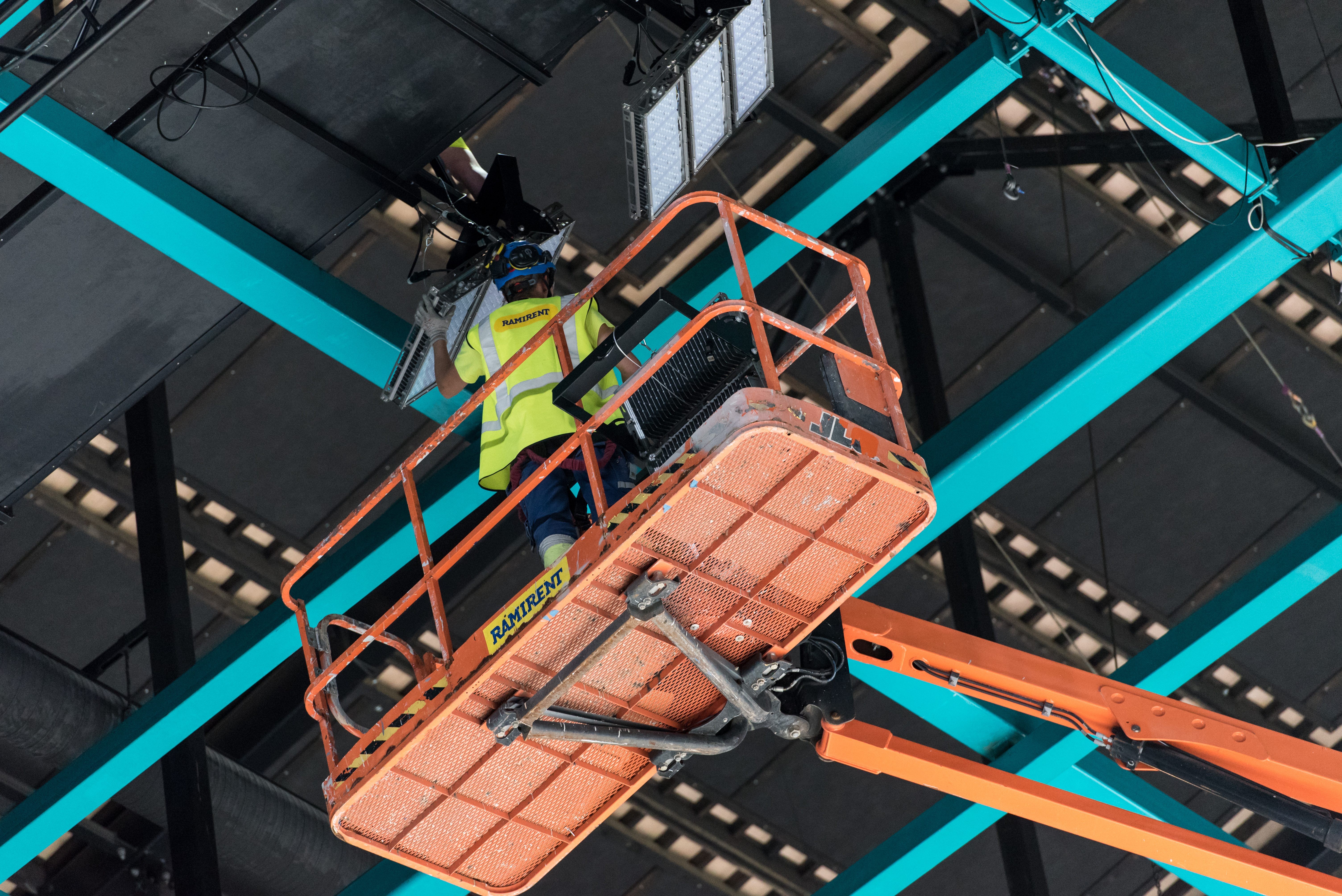 Teleskoplift diesel, plattformshöjd 41,3m JLG 1350SJP
