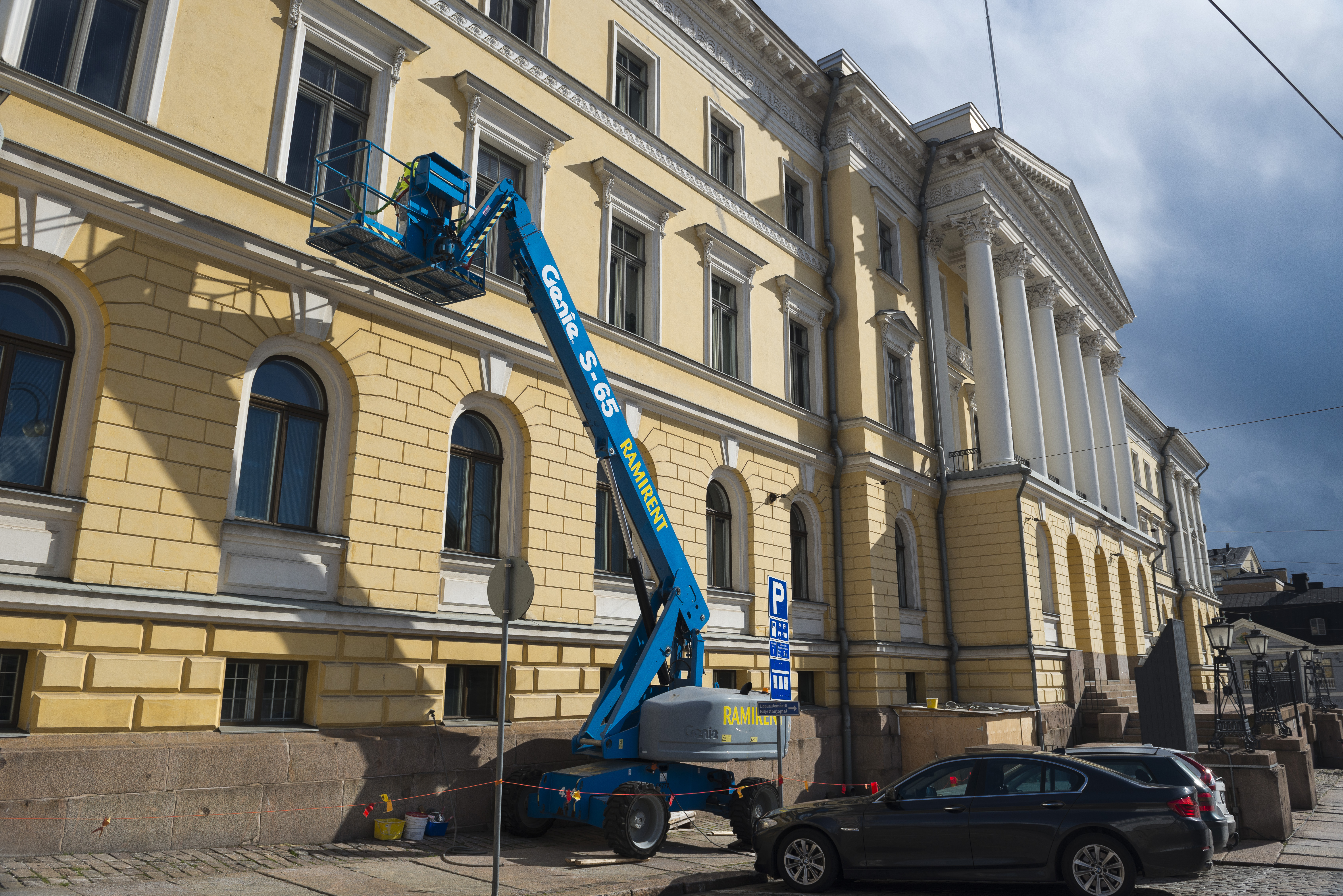 Dieselkäyttöinen teleskooppipuominostin 19,8 m GENIE S65