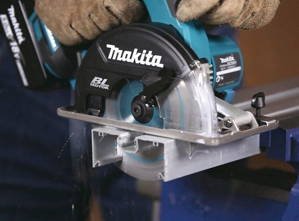 Handcirkelsåg, batteridriven MAKITA DCS551RTJ