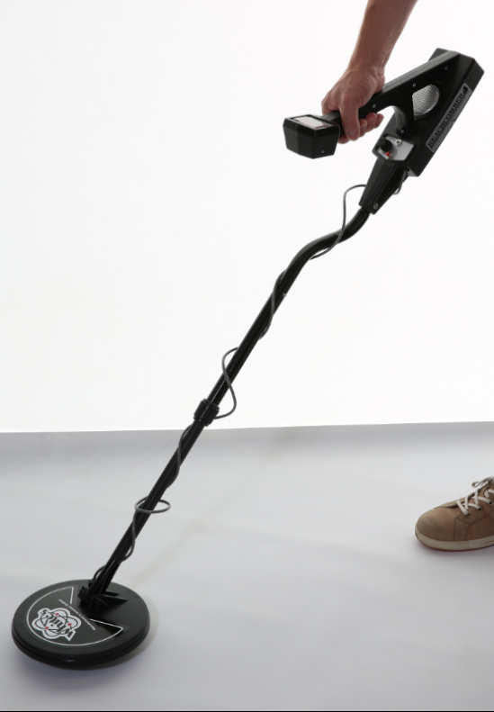 Portable Metal Detector BEACHCOMBER BC4