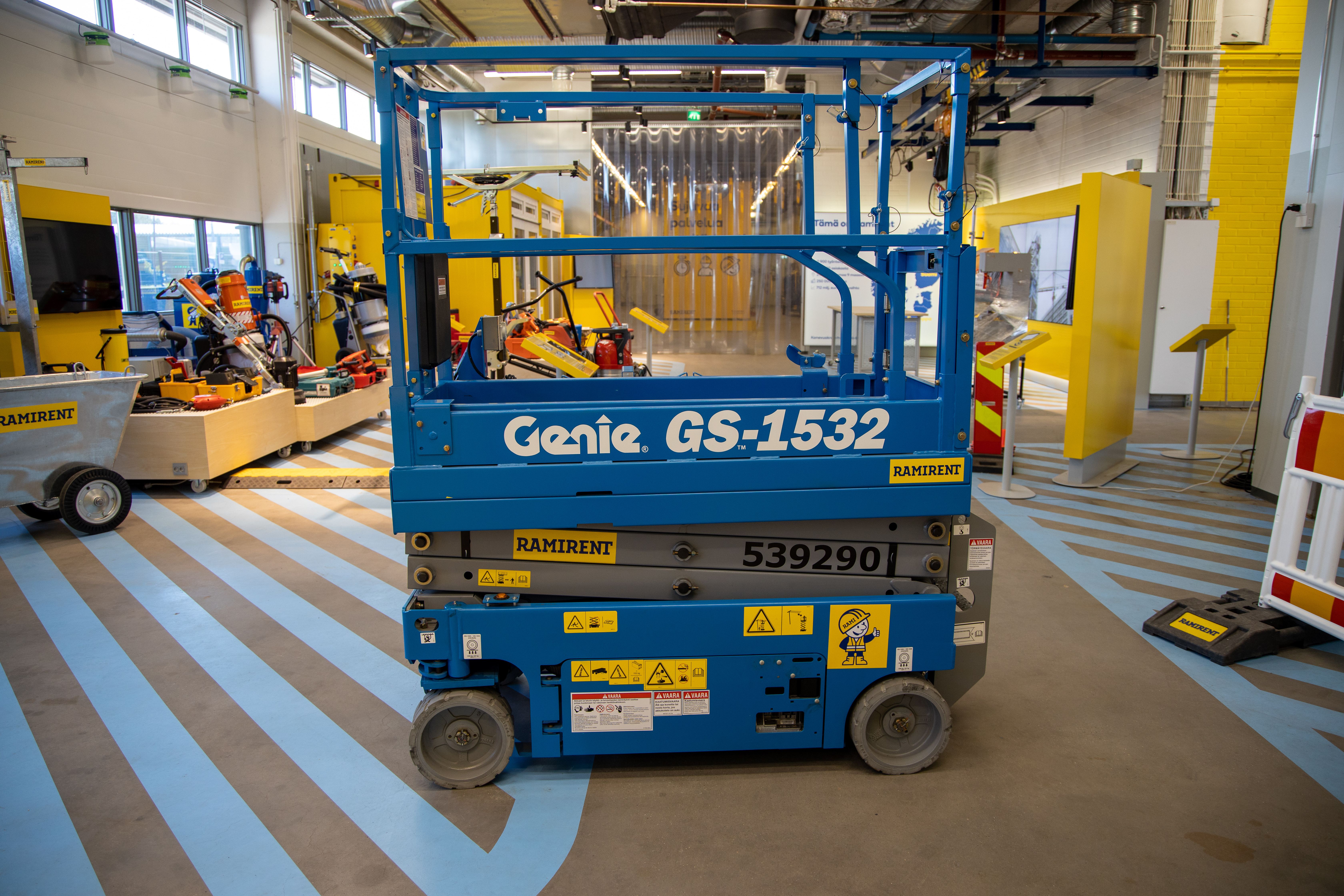 Akkukäyttöinen saksilava GENIE GS1532