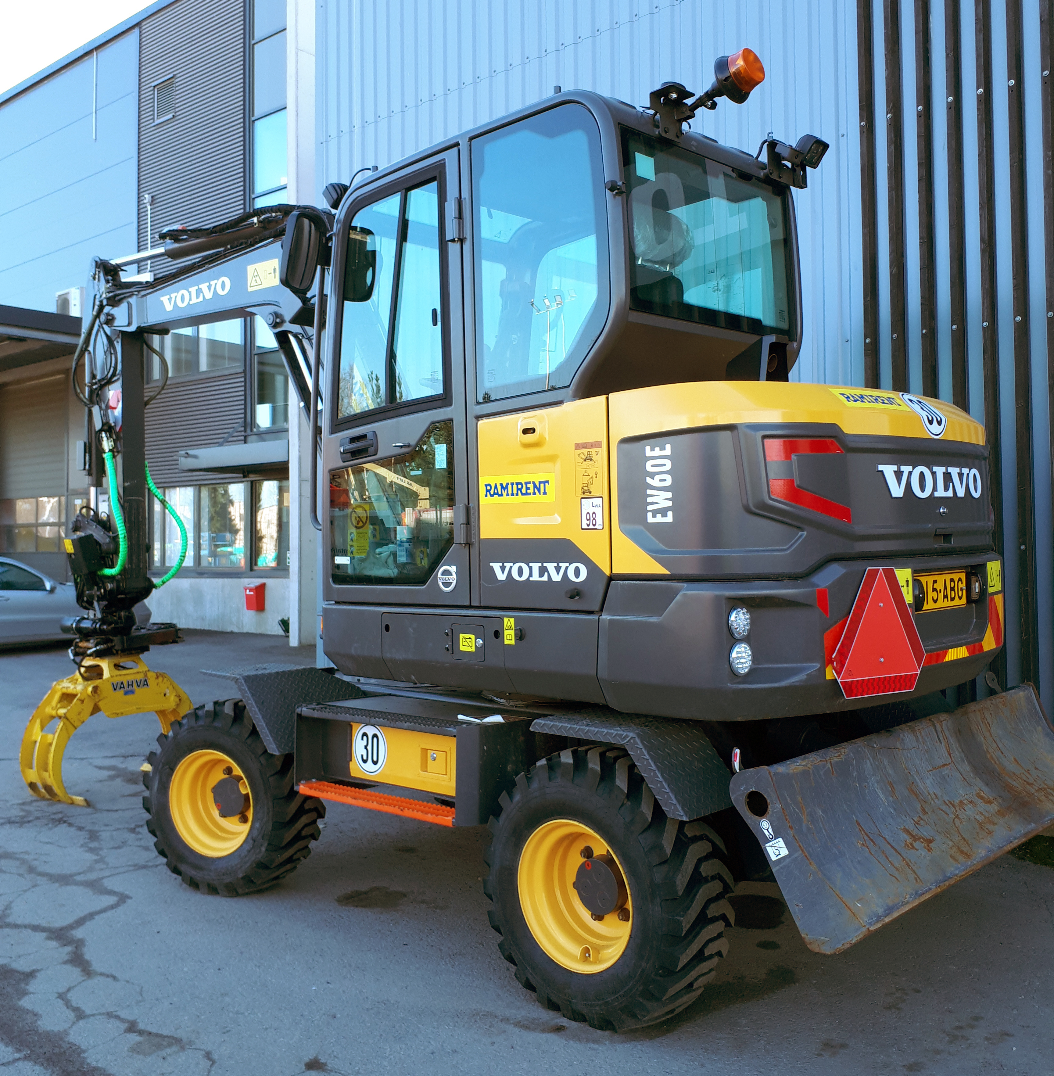 Purkukoura, hydraulinen Volvo ECR88