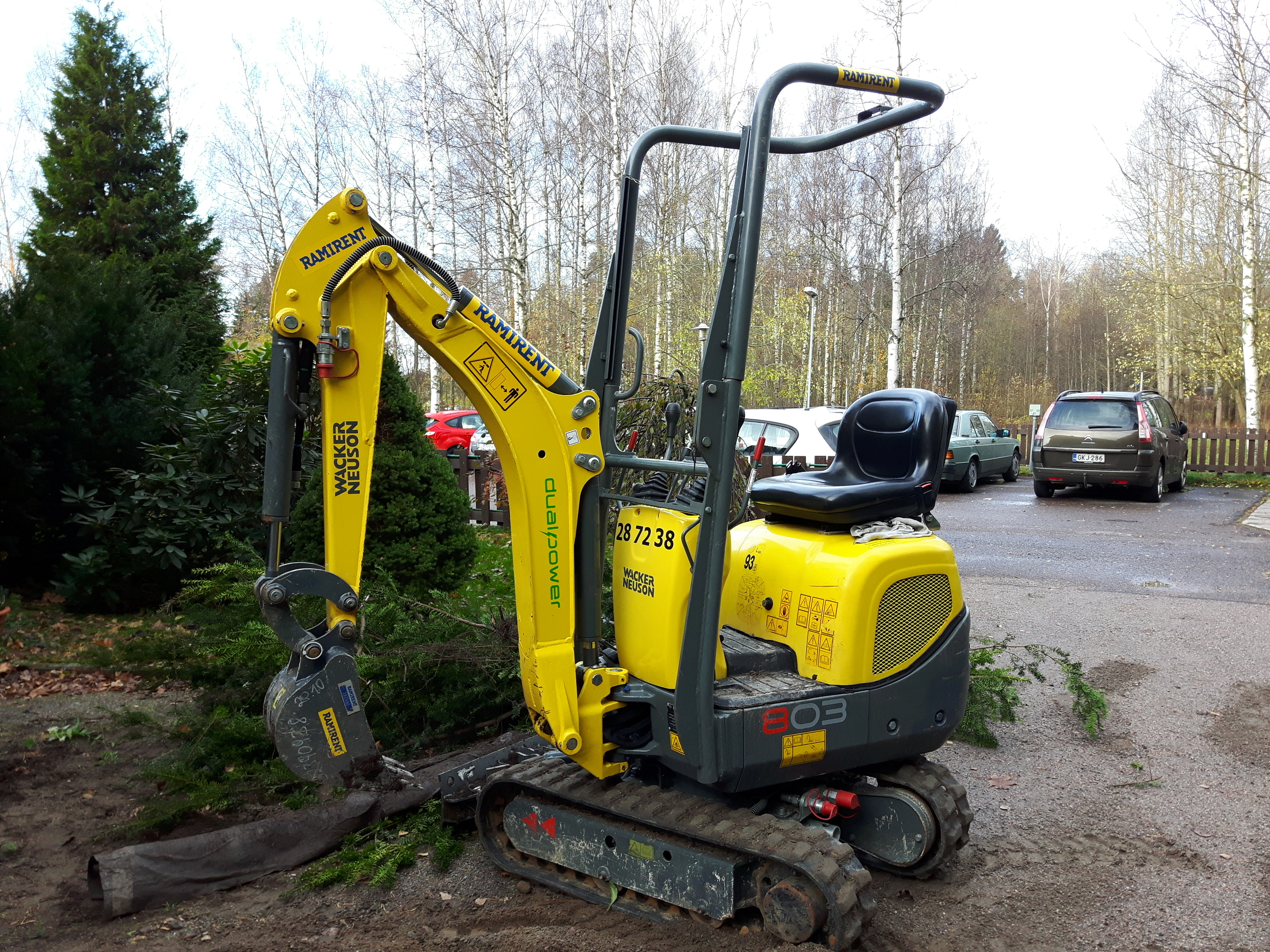 Dieselkäyttöinen tela-alustainen minikaivuri 1 t WACKER NEUSON 803