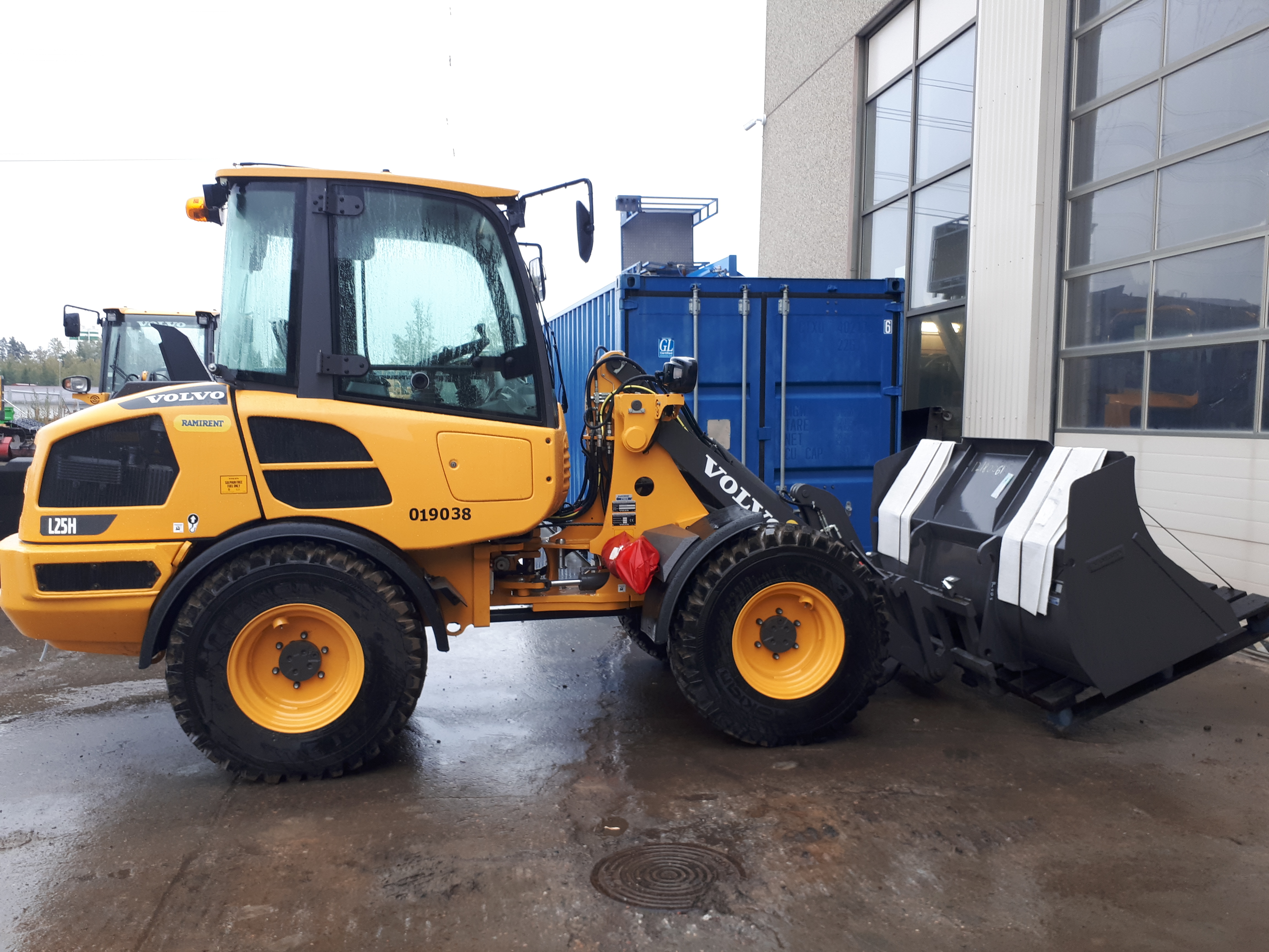 Diesel Powered Wheel Loader 5 ton VOLVO L25HS