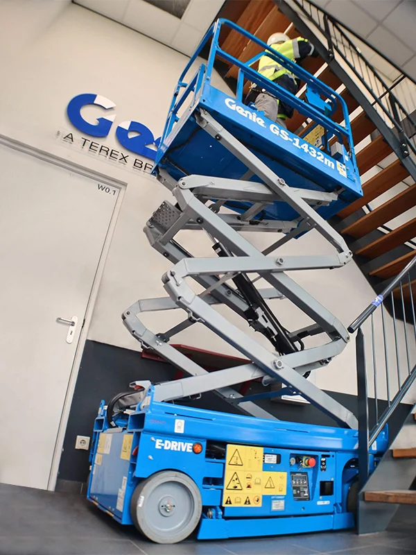 Saxlift batteri plattformshöjd 5 m GENIE GS1432M E-DRIVE
