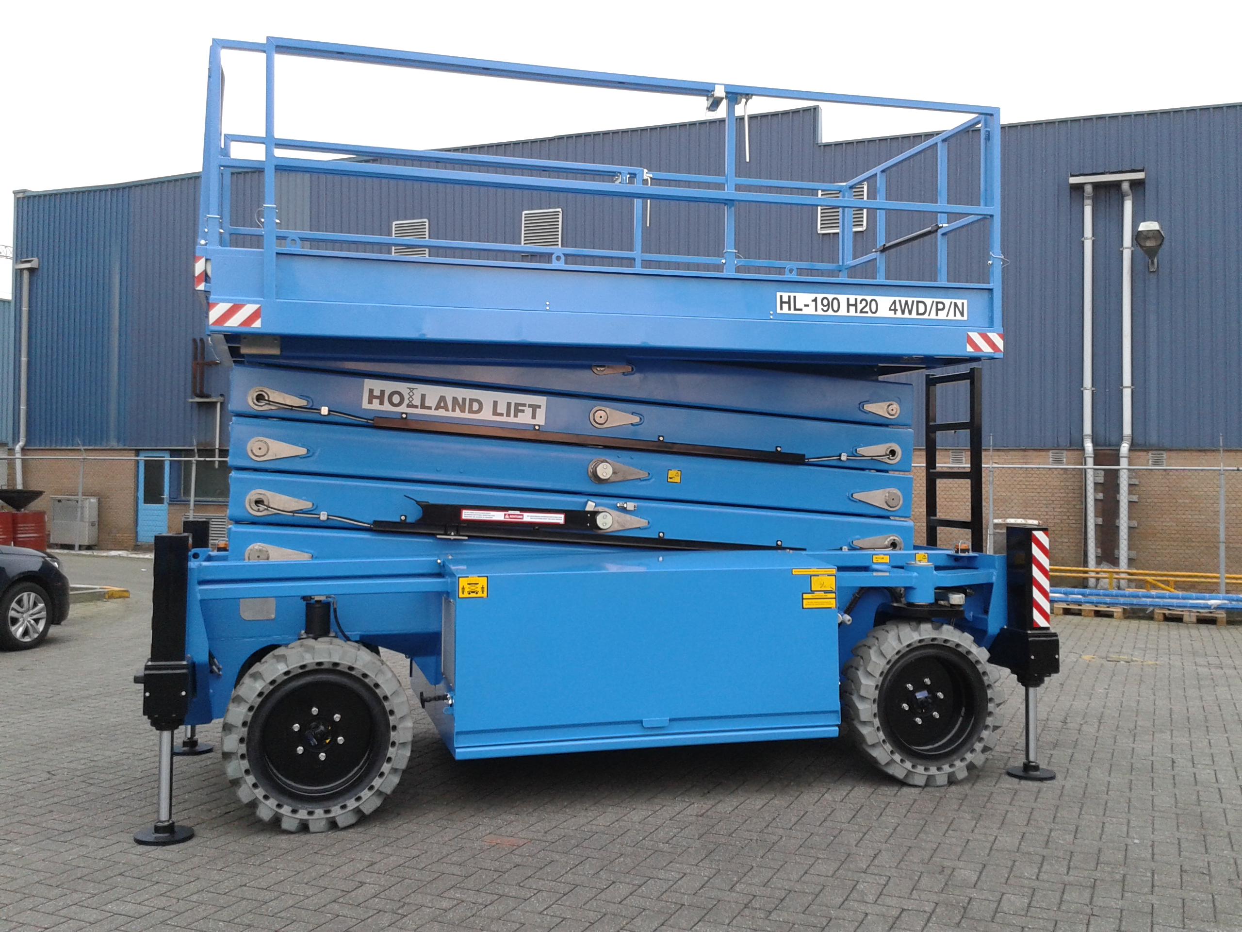 Scissor Lift hybrid, platform height 16.8 m HOLLAND LIFT HL-190H20 4WD/P/N