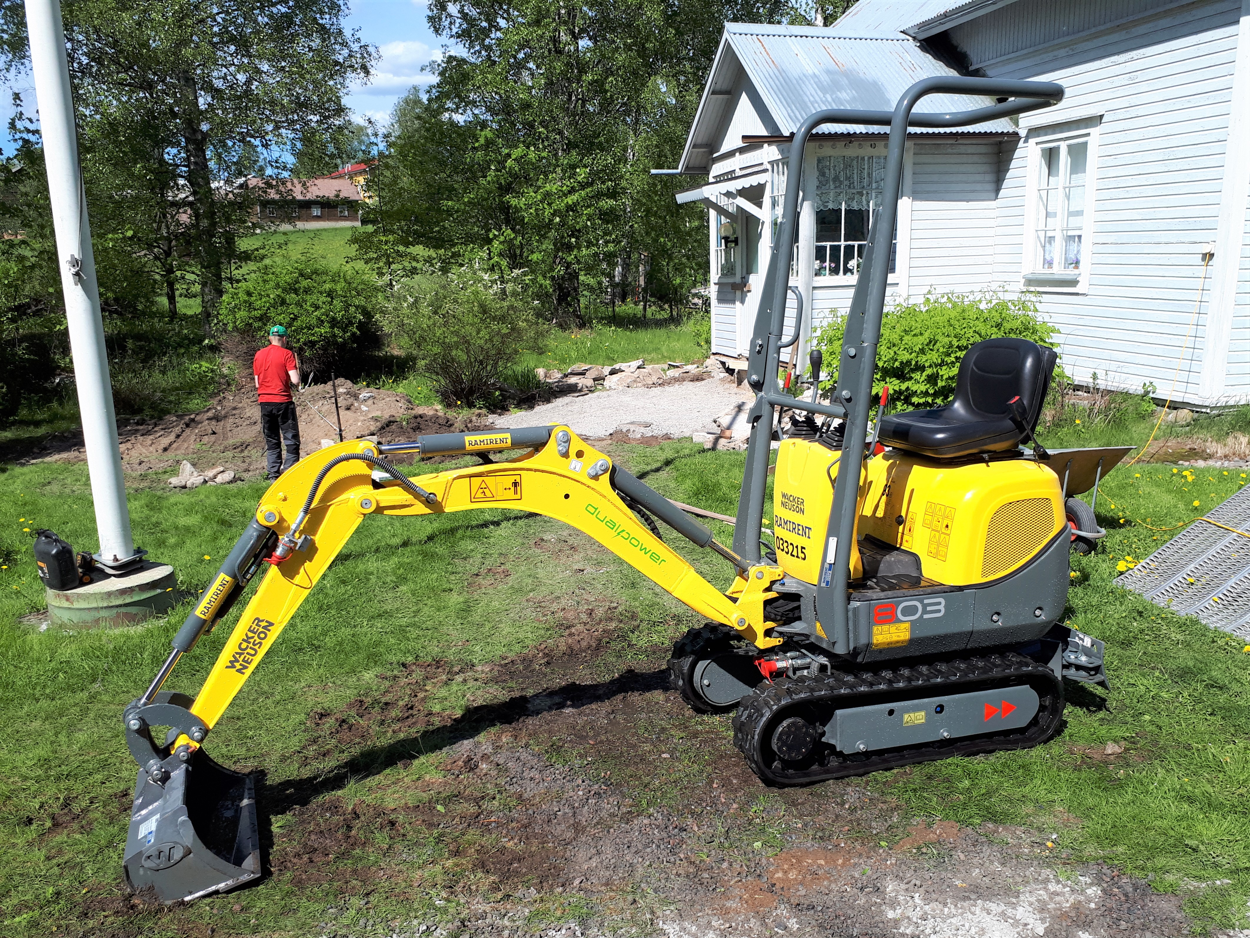 Dieselkäyttöinen tela-alustainen minikaivuri 1 t WACKER NEUSON 803