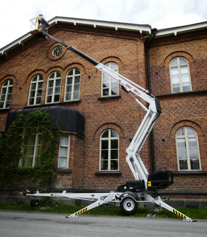 Släpvagnslift vikbom el, plattformshöjd 16 m DINO 180XT