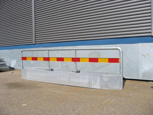 Raskassuoja, teräs 3m DEMEX TRAFFIC BARRIER