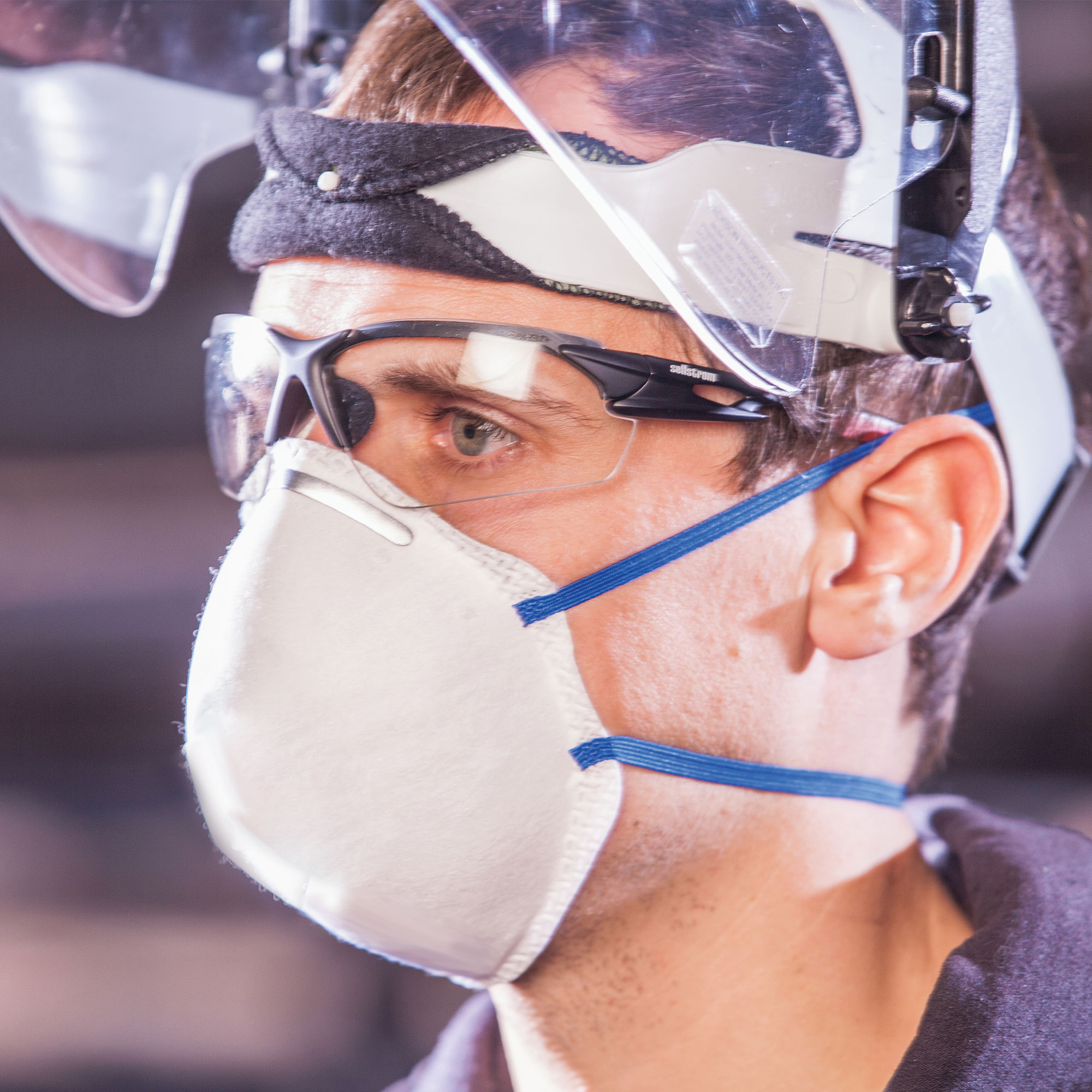 R10 N95 Particulate Respirator product photo