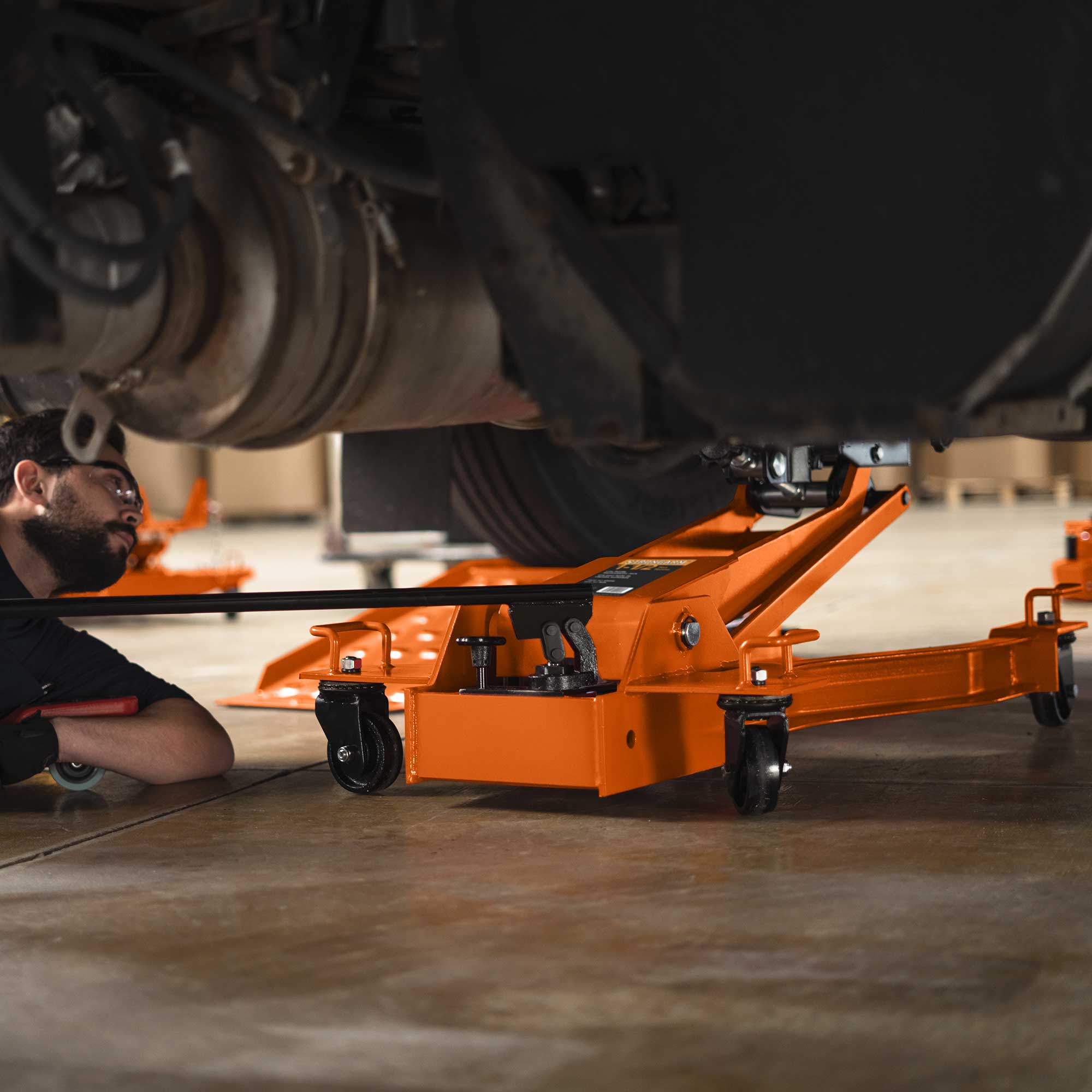 Transmission Jack – Low Profile – 1.5-Ton | 030548 | Hydraulic