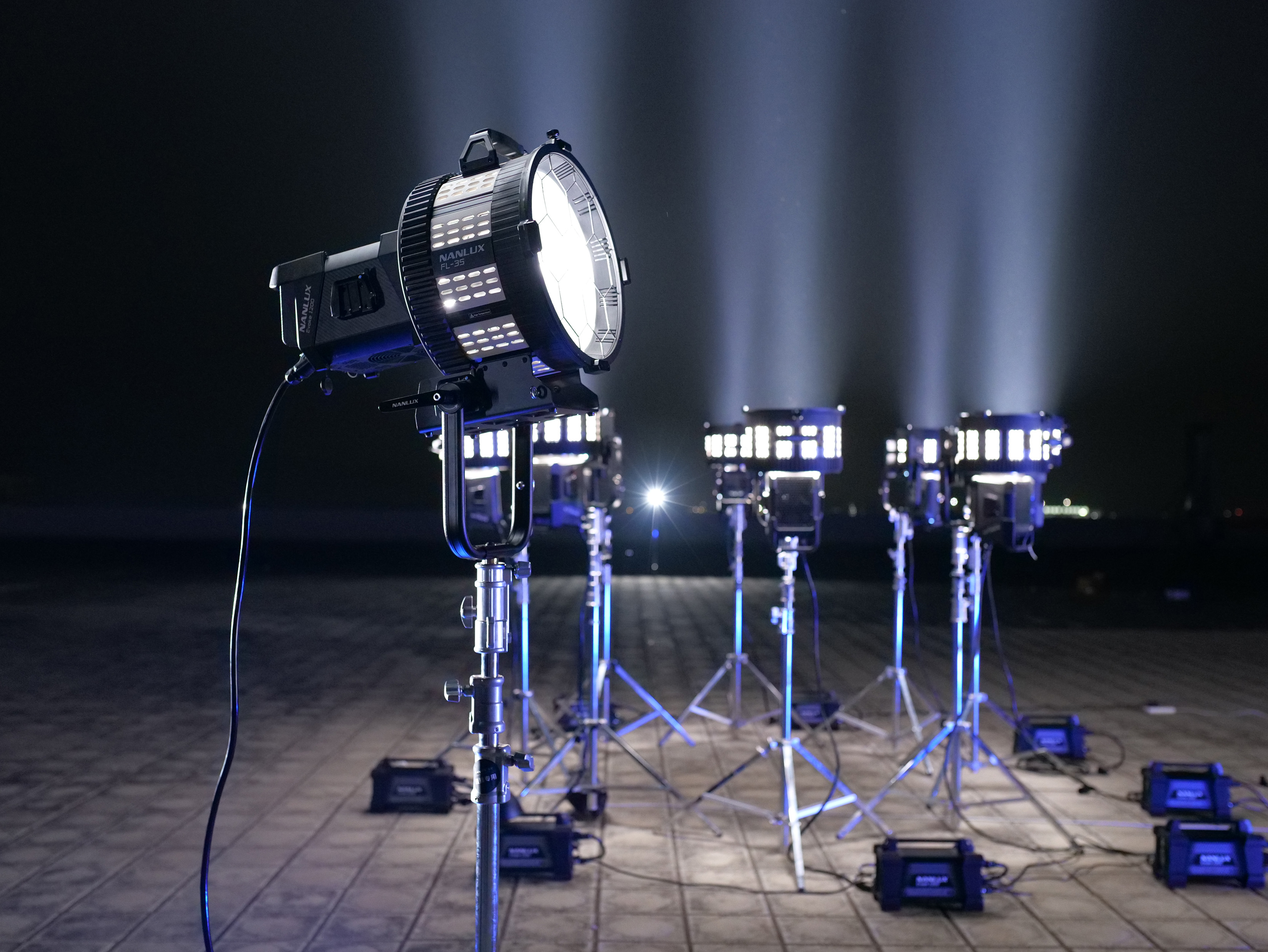 Nanlux Evoke 1200 Spot light med fresnell