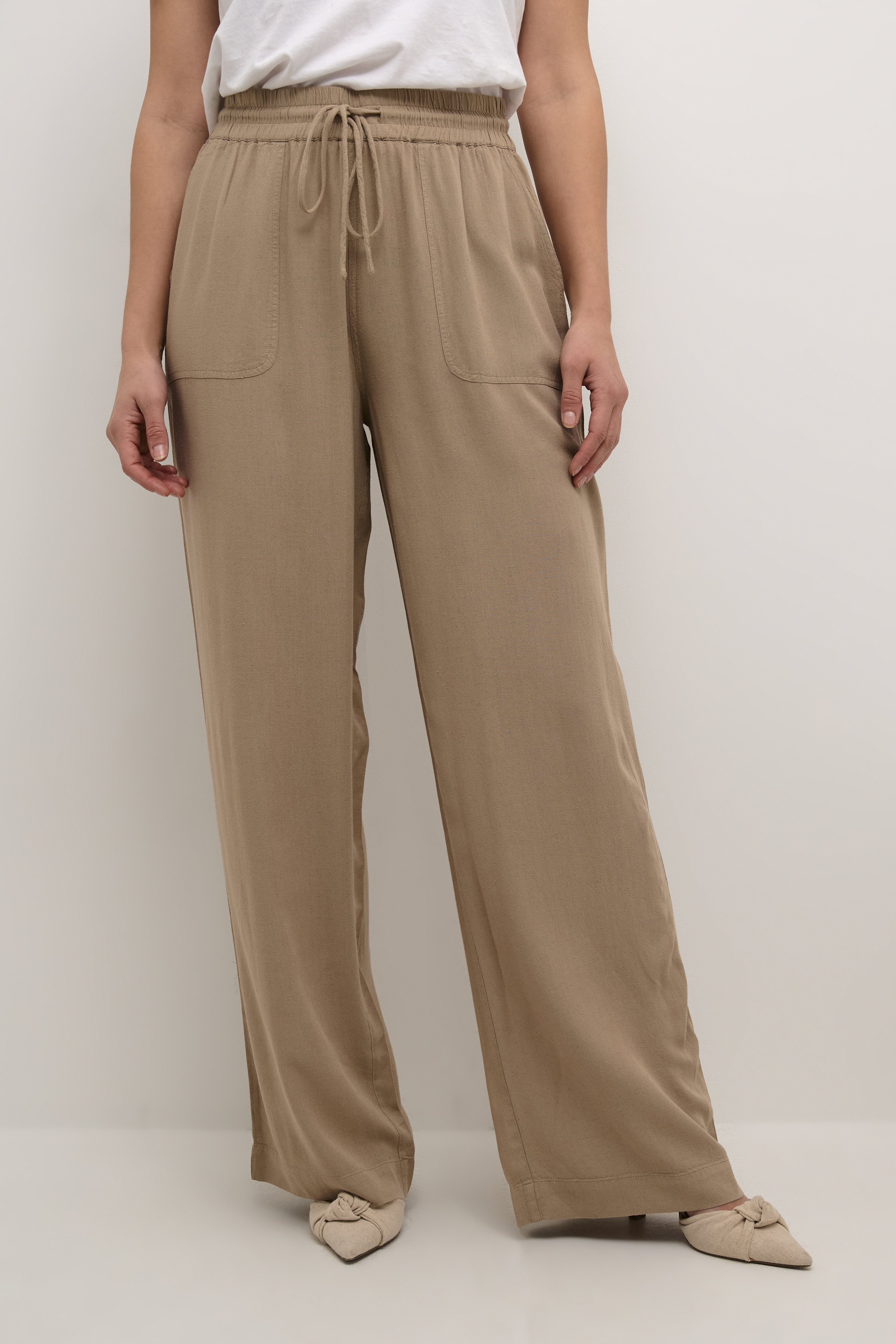 KAmilia Linen trousers in chinchilla / nature colour | KAFFE Clothing