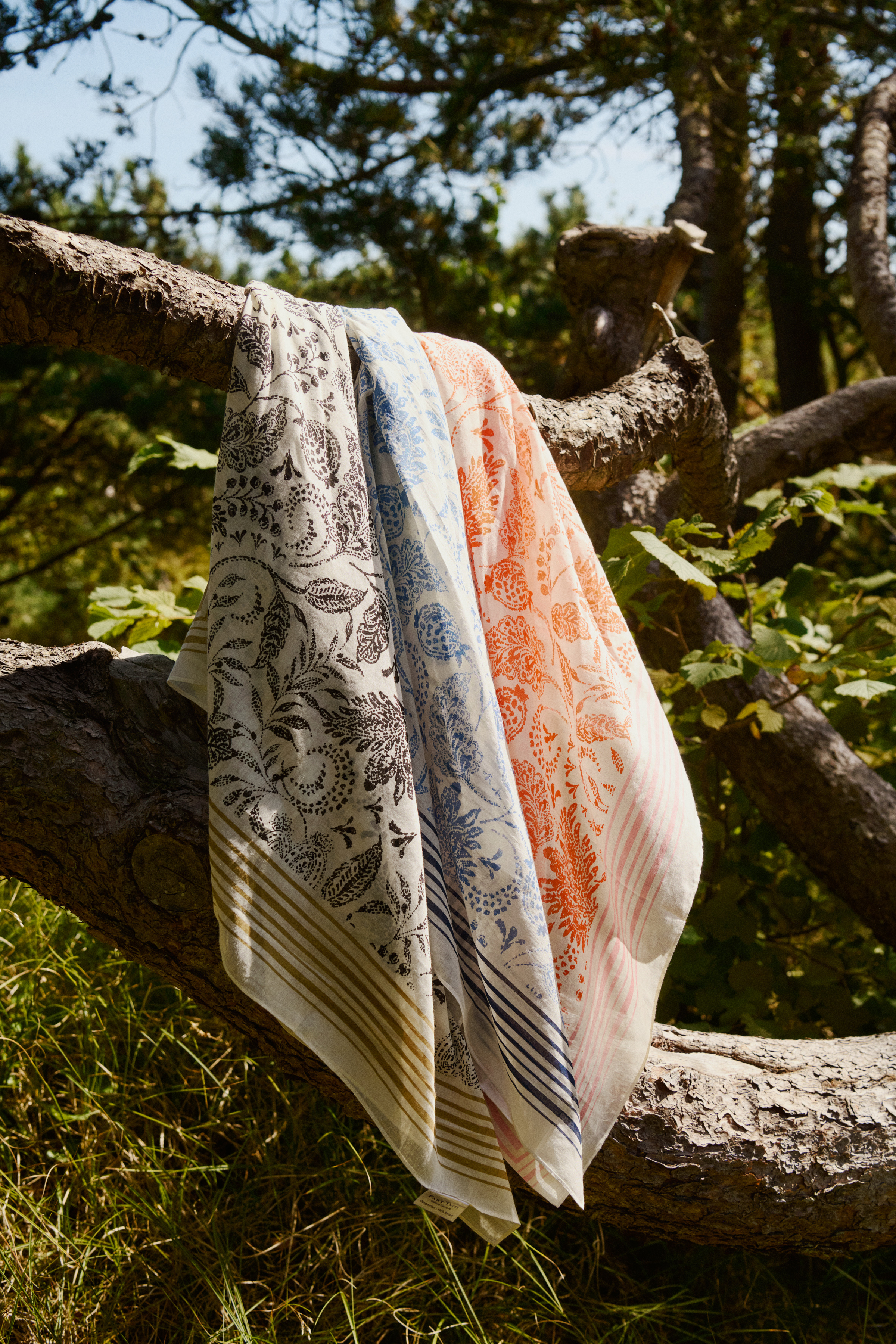 美品 希少 RUDE GALLERY paisley scarf 美品 希少 RUDE GALLERY paisley scarf 美品 希少 RUDE GALLERY