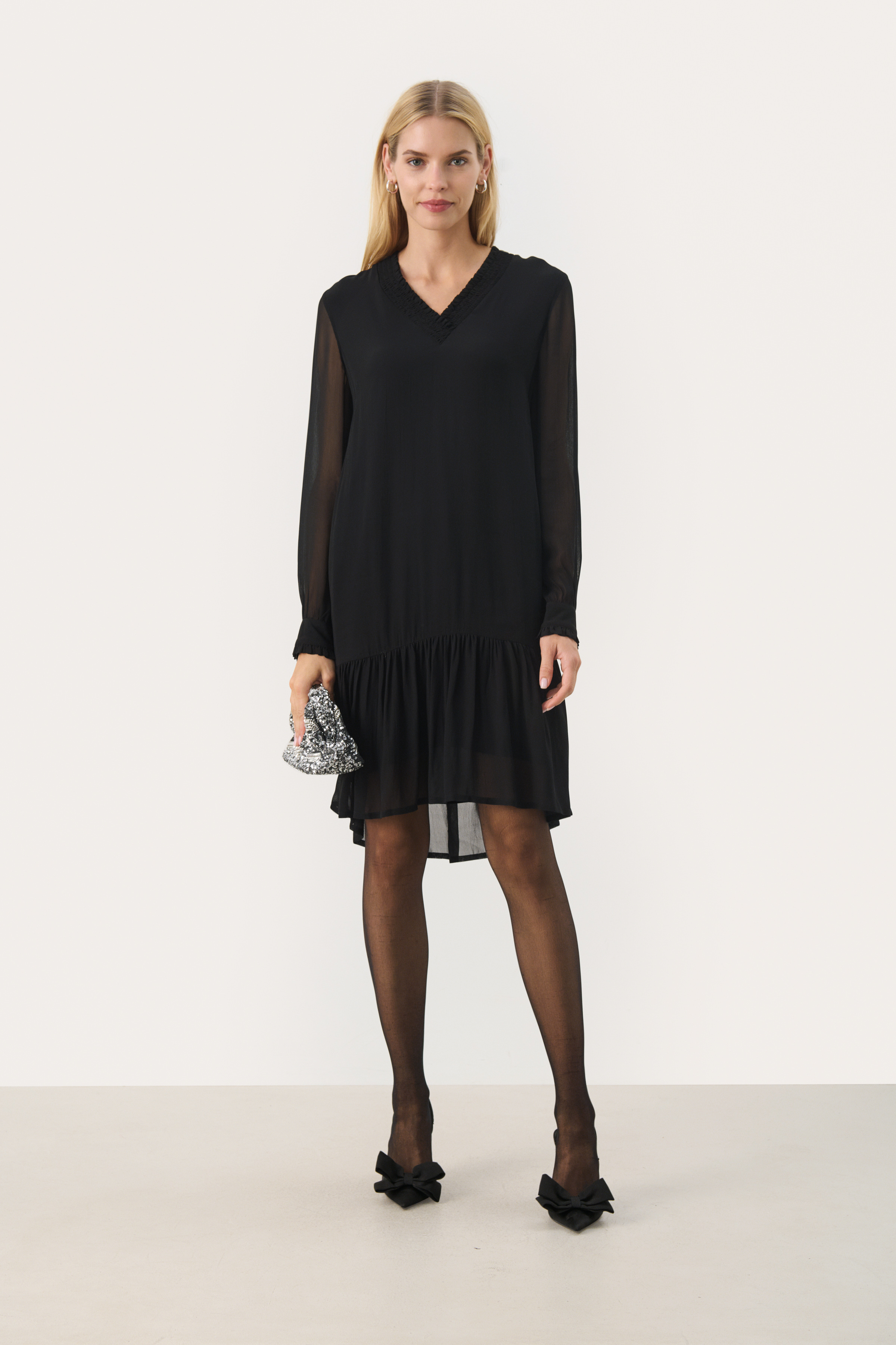 LorettaPW Velvet Blazer in black colour