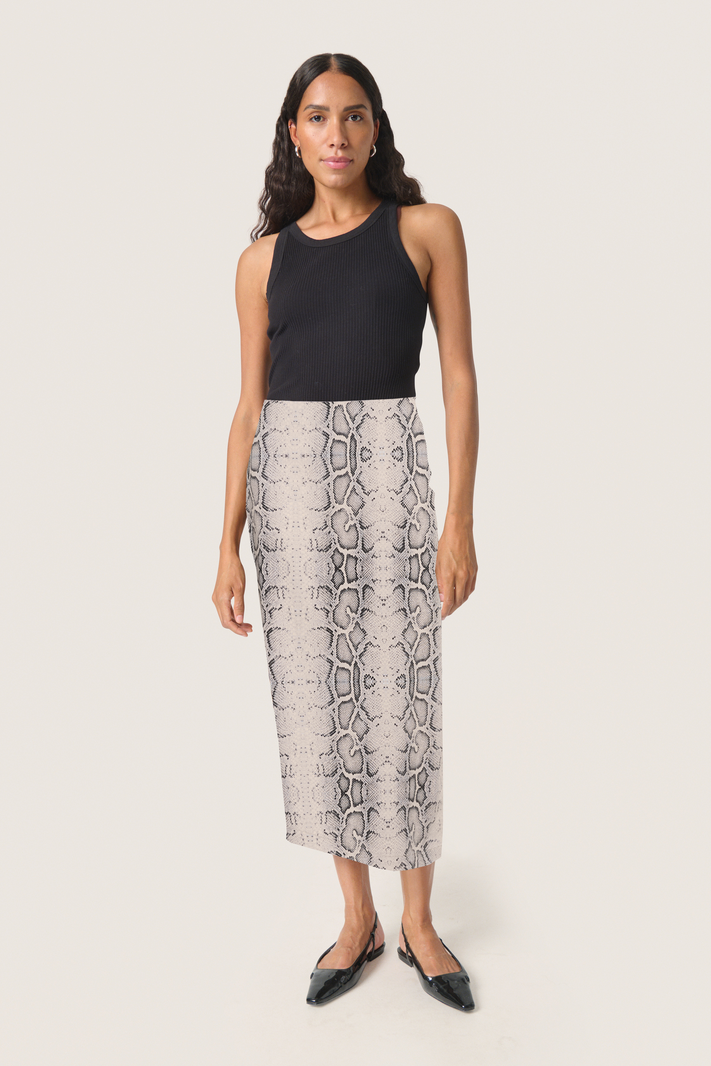 SLXala Skirt in grey snake print colour