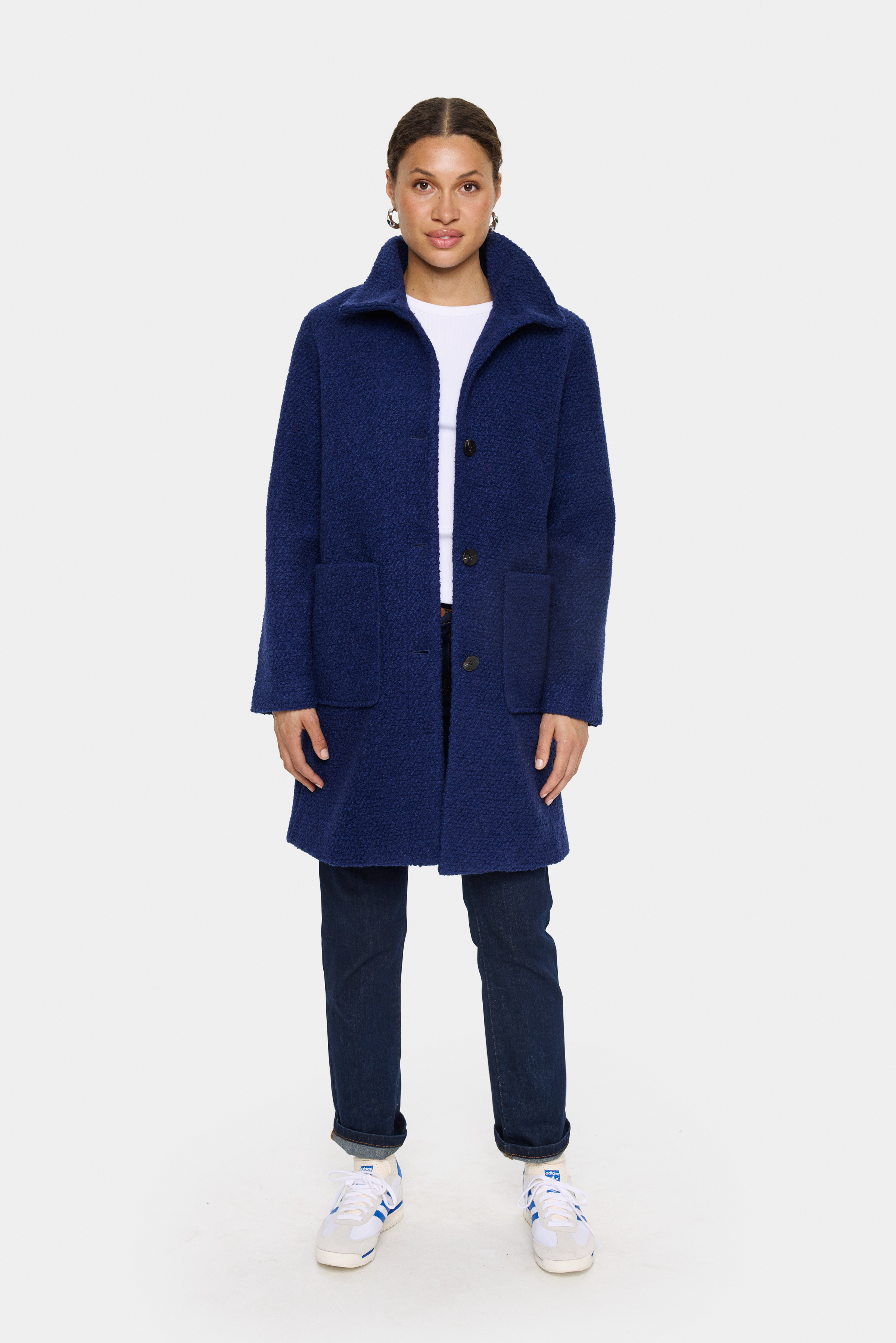 3915_4eccdc3f-9db5-4fba-8b9a-