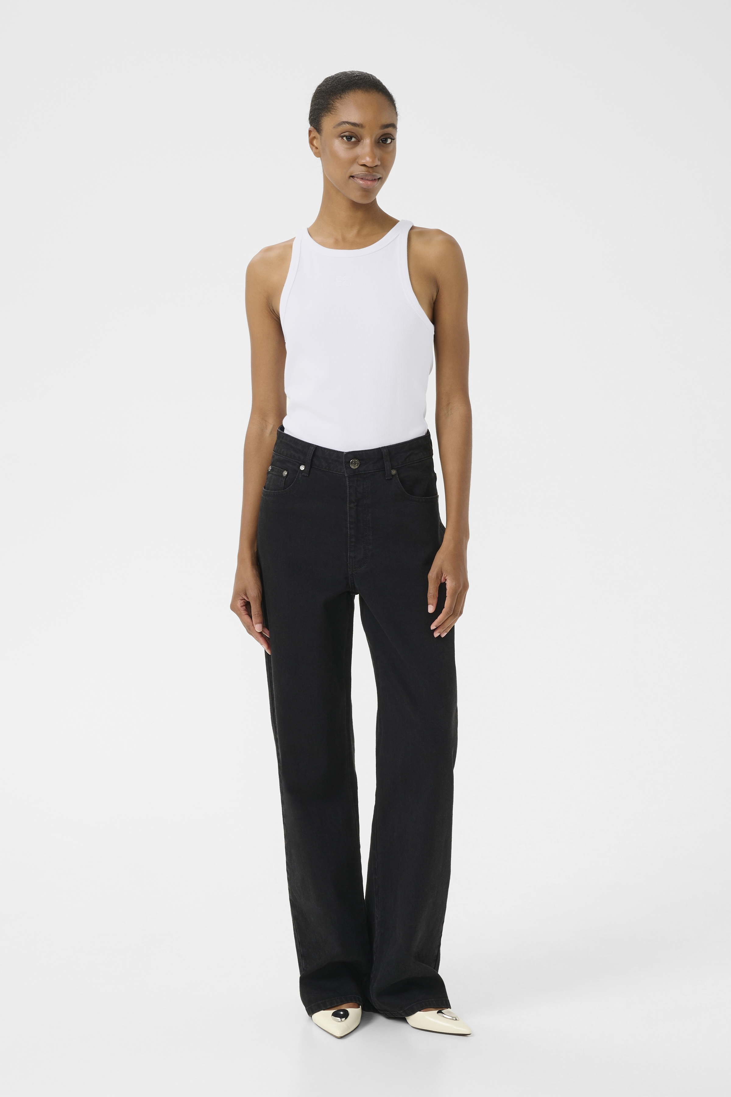 GESTUZ 売れ筋商品|||ゲタス Tシャツ トップス レディース Tops Black Tops and t-shirts 2025 | Gestuz season faves →