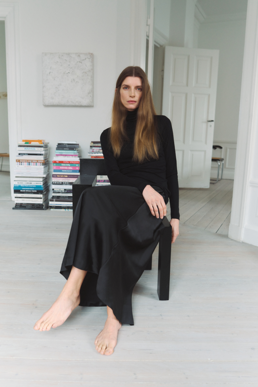 ZilkyIW Skirt in black colour