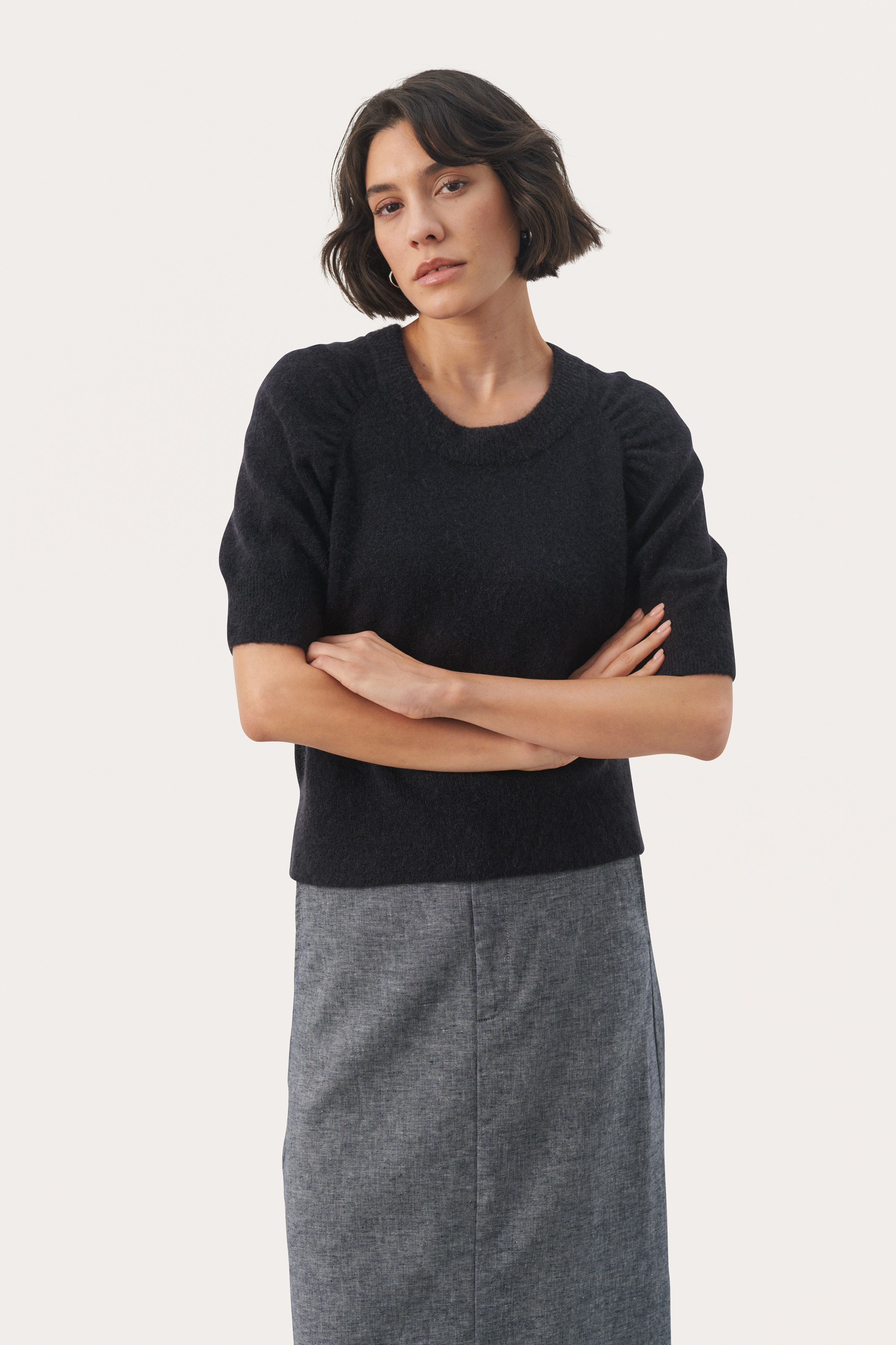 EsperanzaPW Short-sleeved knitted sweater in tofu colour EsperanzaPW Short-sleeved knitted sweater in tofu colour