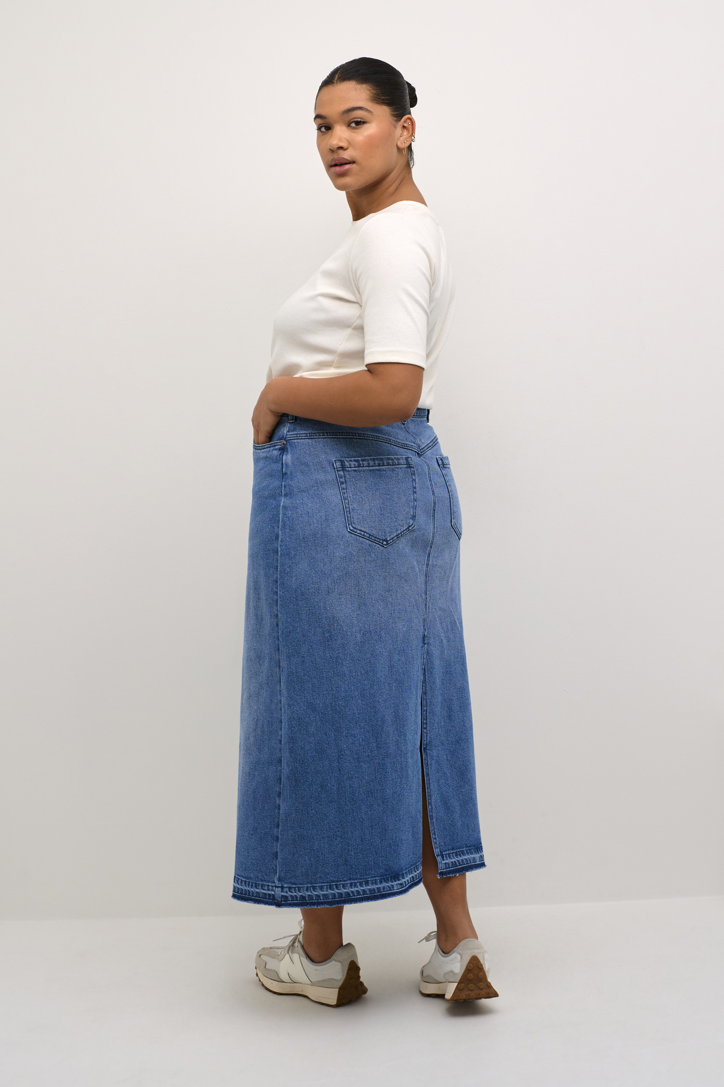 KCnicole Denim Skirt in medium blue denim cotton | KAFFE
