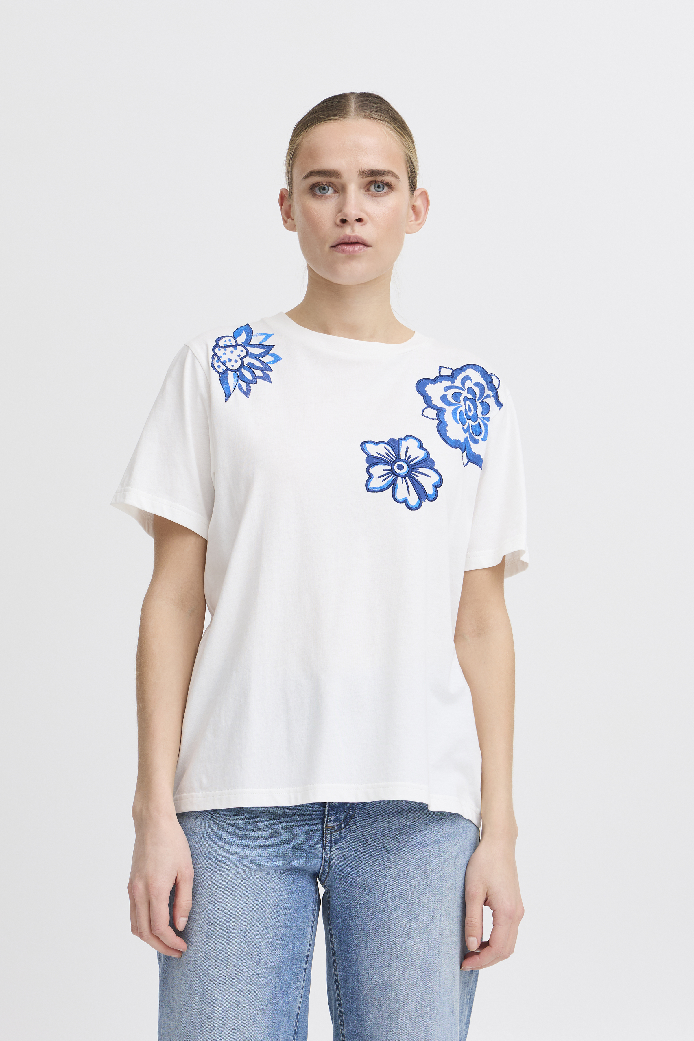 ☆*:.。.ミーコ.。.:*☆です。 IHMAJOU T-shirt in cloud dancer cotton | ICHI