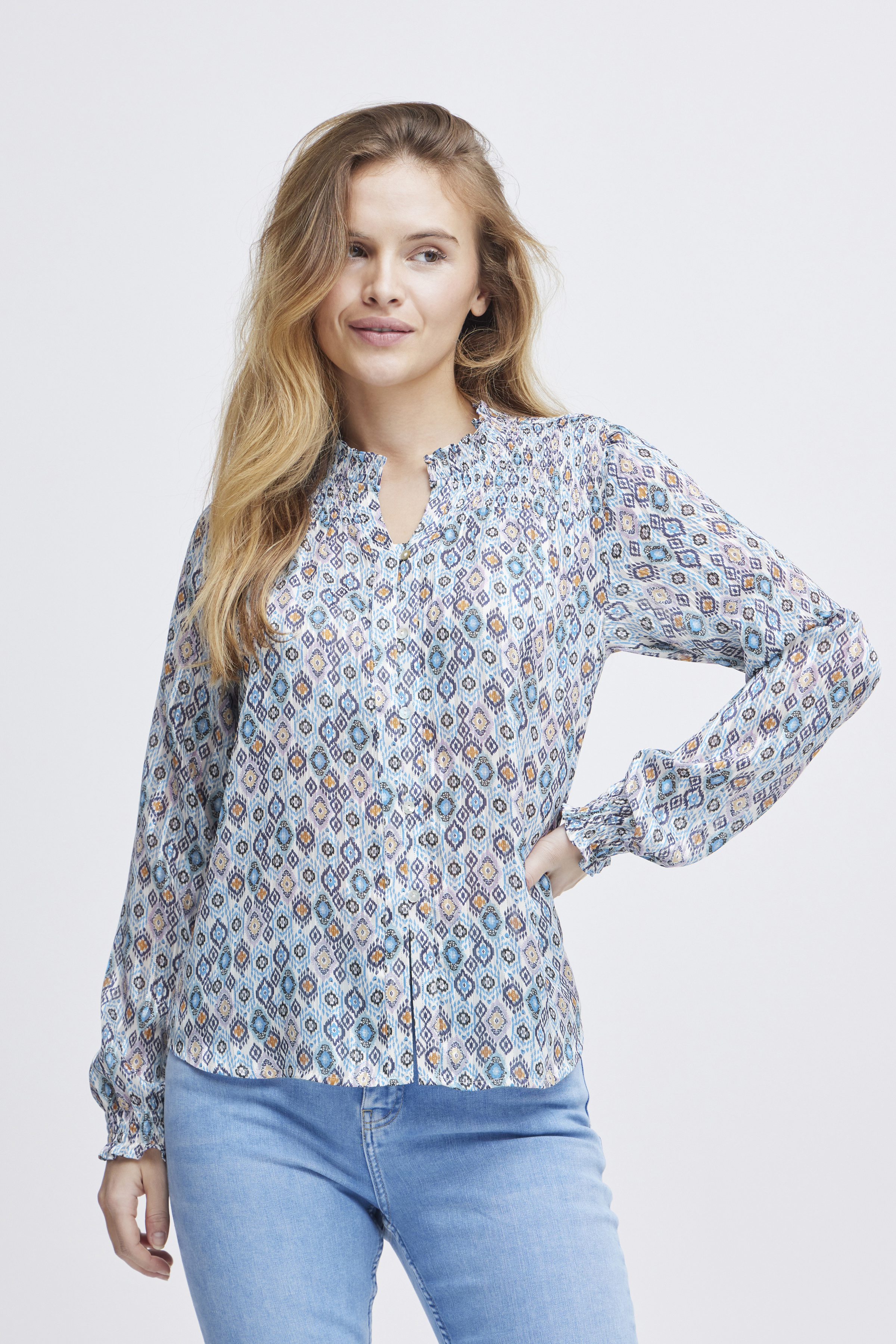 PXSAGA Blouse in cartouche black printed polyester | Pulz Jeans