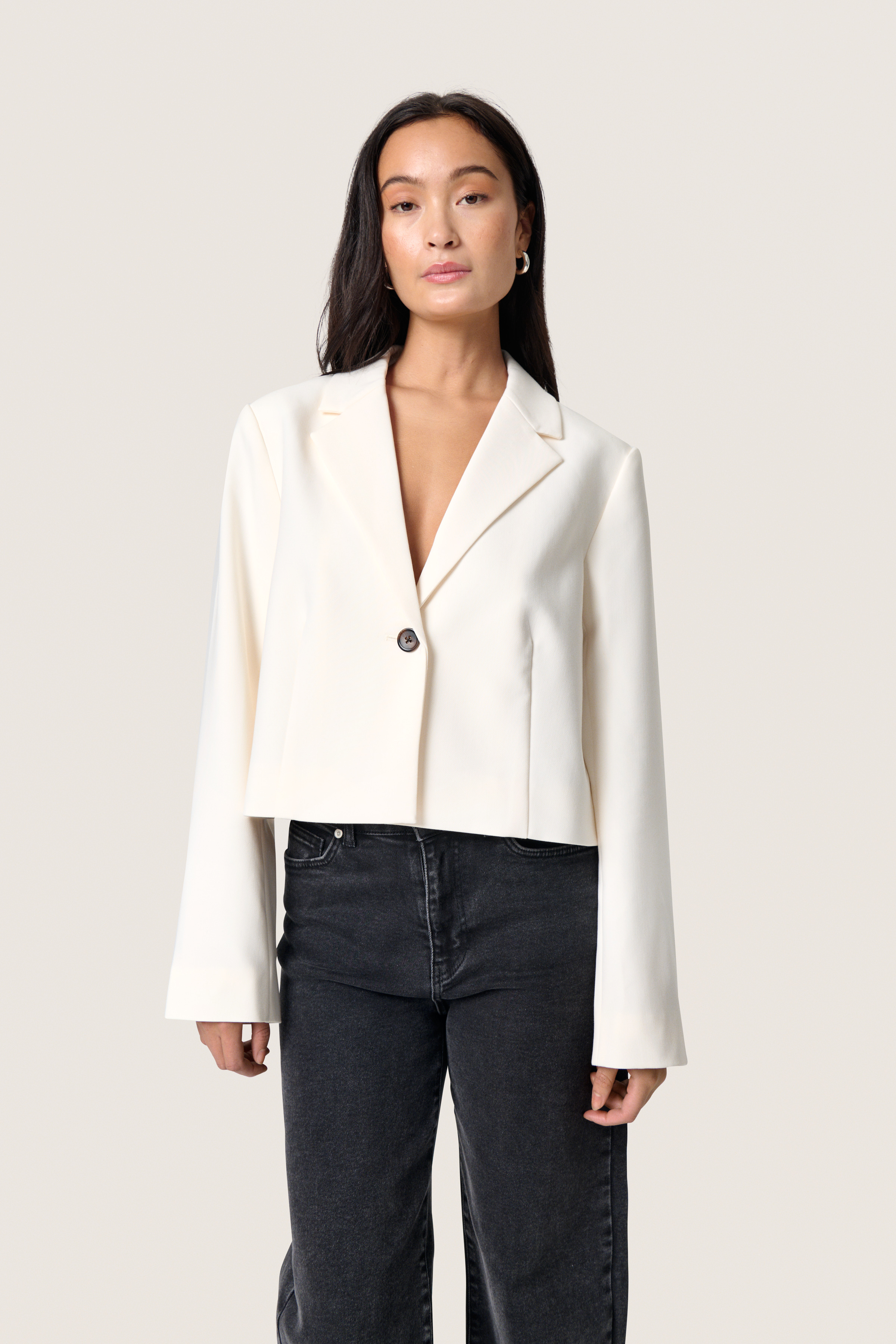 3915_9b2dee55-f21c-482f-bba0-