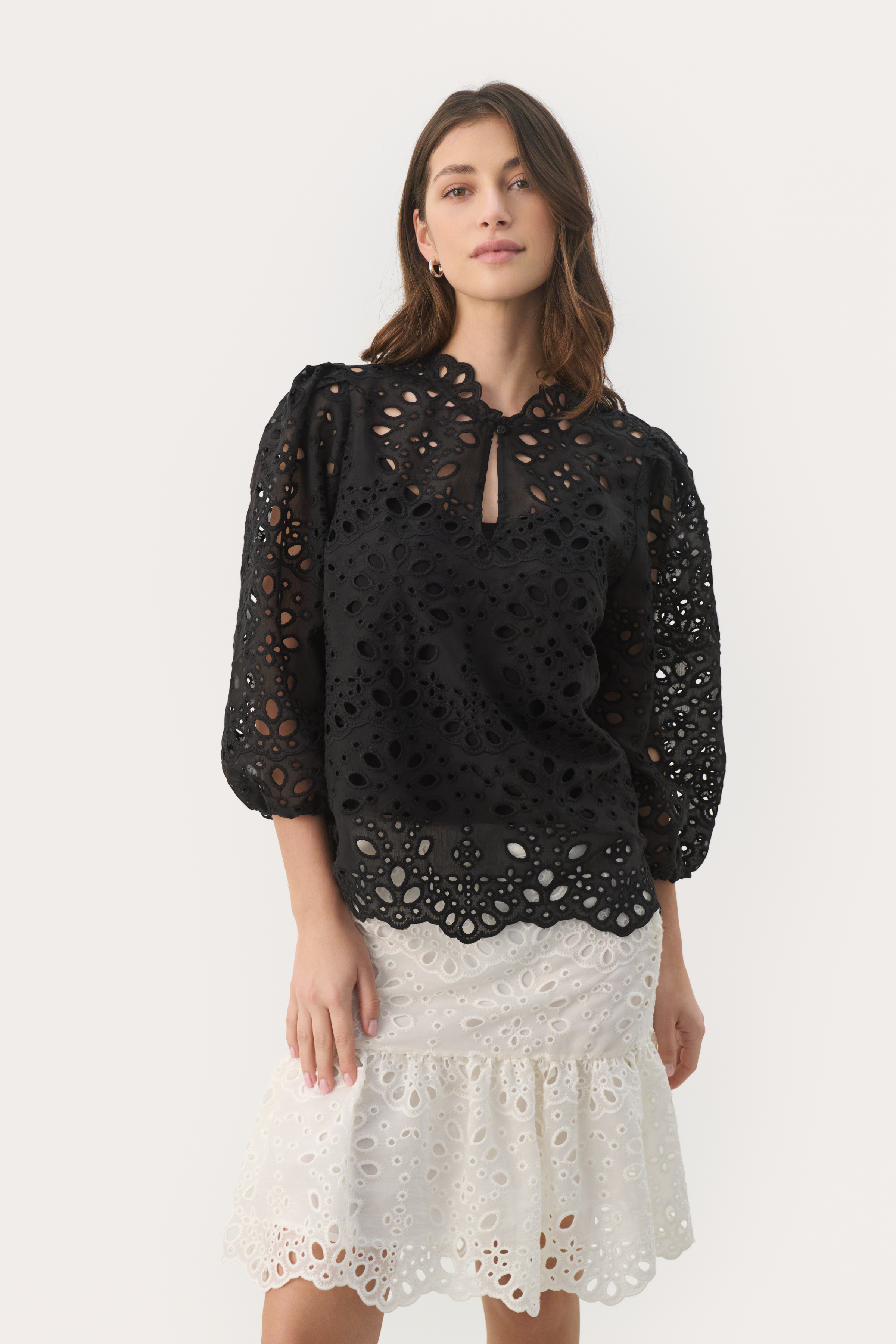 GrethePW Lace blouse in black colour