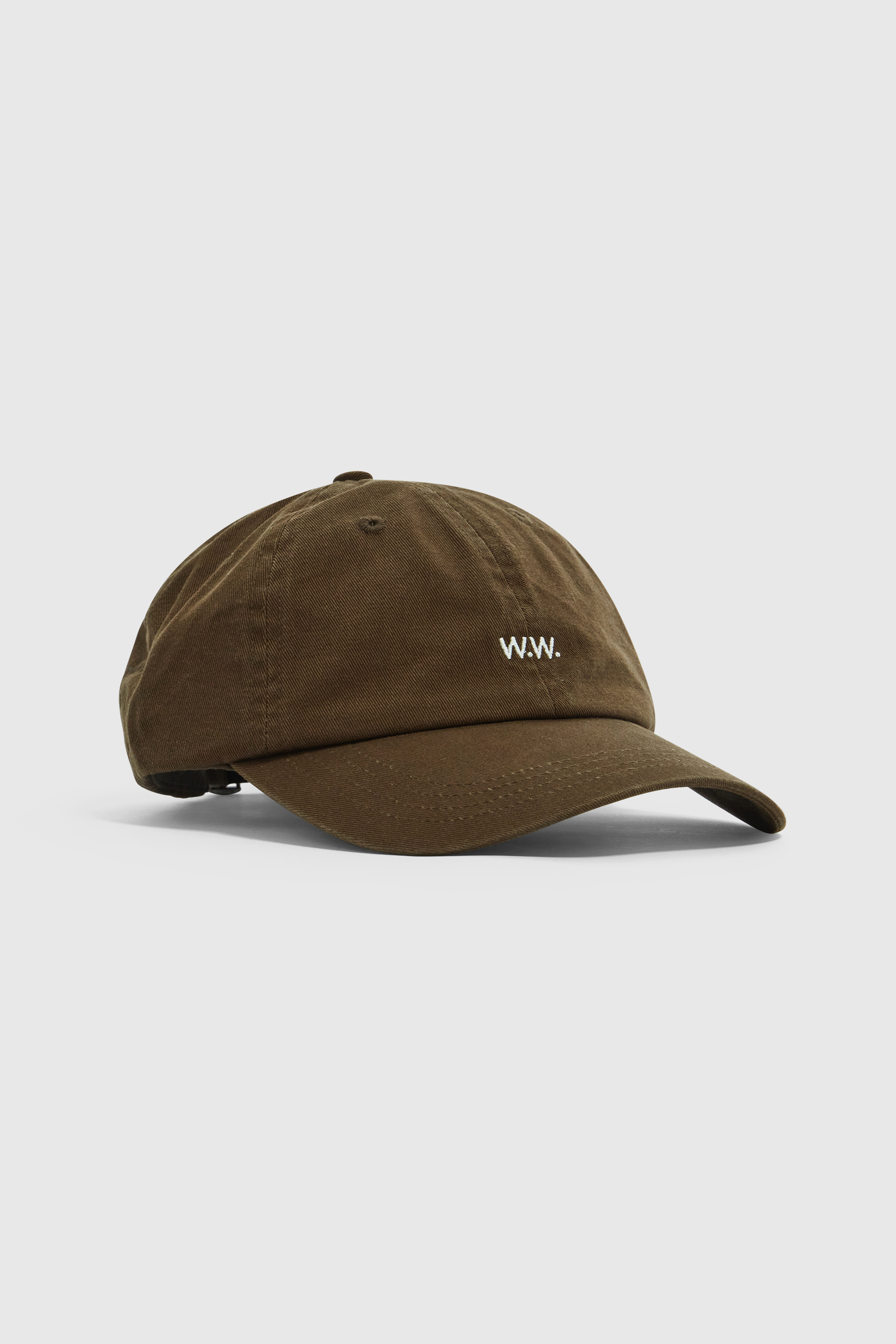 WWLow Cap PACK FRONT 30250171-W2526