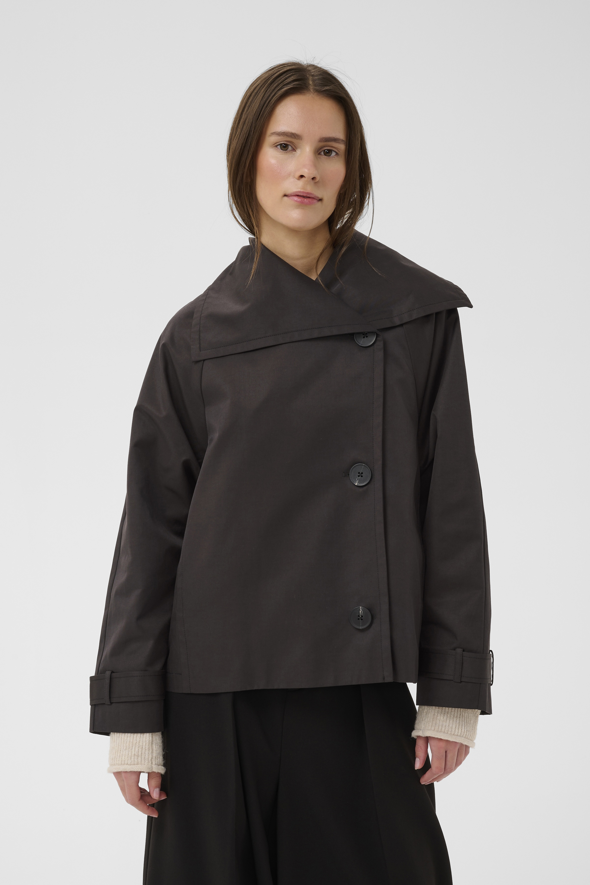 MazieIW Perry short coat in black colour
