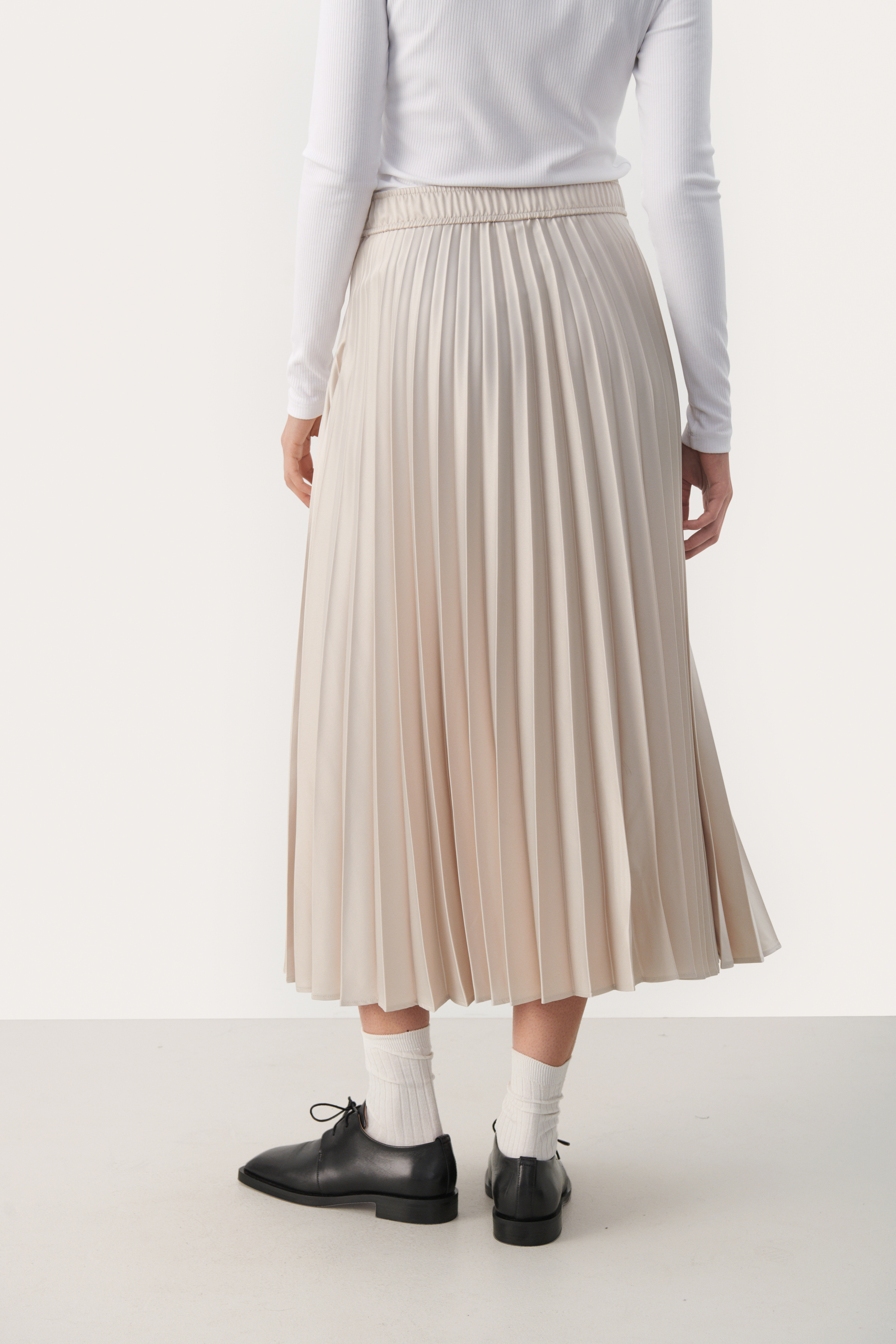 【BAON】Sherden pleats midi skirt Women's Stretch Pleated Midi Long Skirt Female Korean