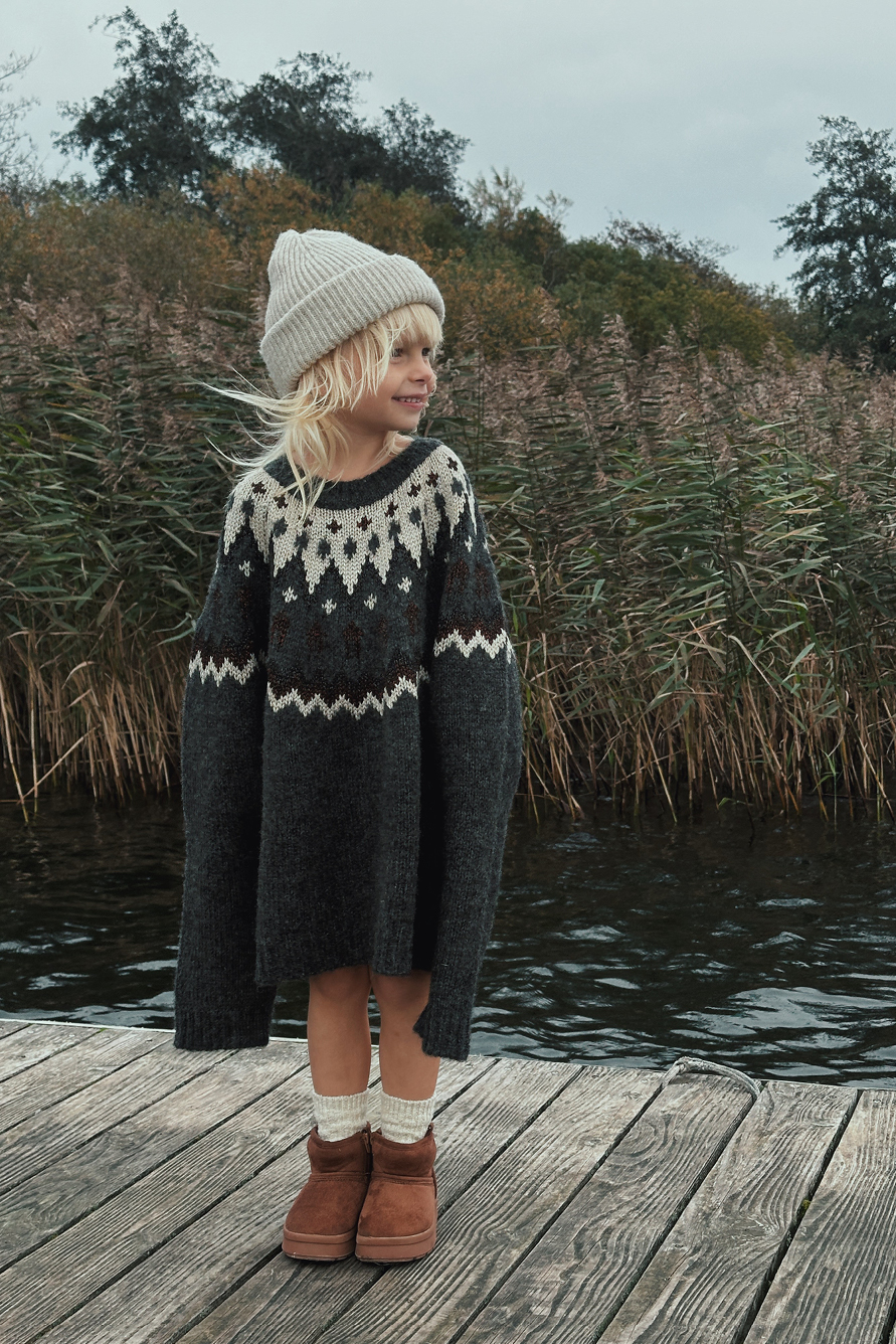 TeylorIW Pullover in dark grey fair isle colour