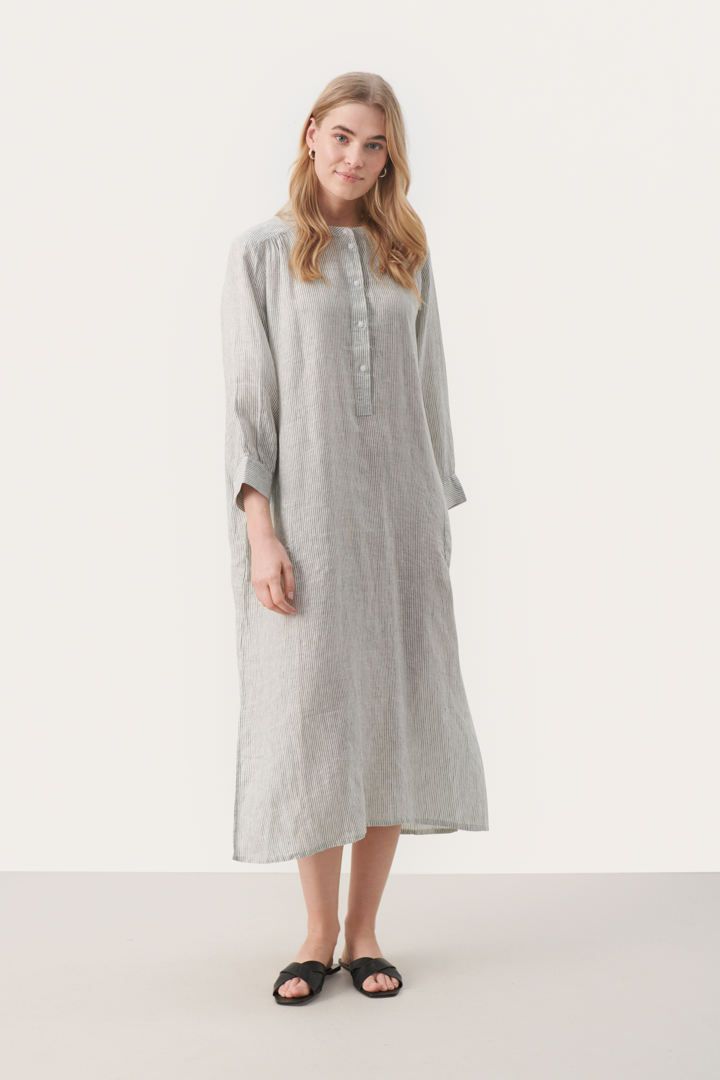 AliaPW Long linen dress in agave green stripe colour