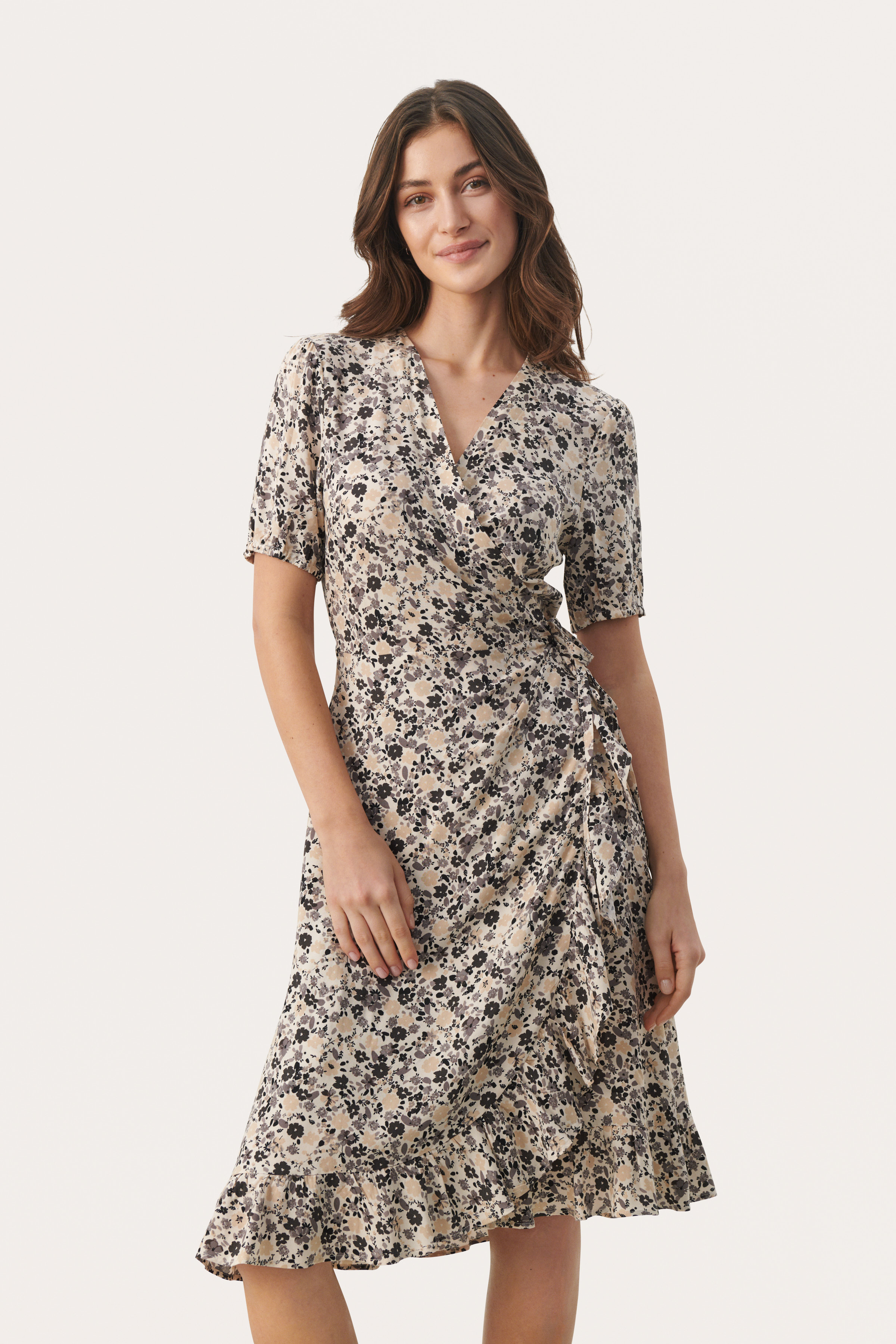 Marie Mini Dress in Black – Louise New York